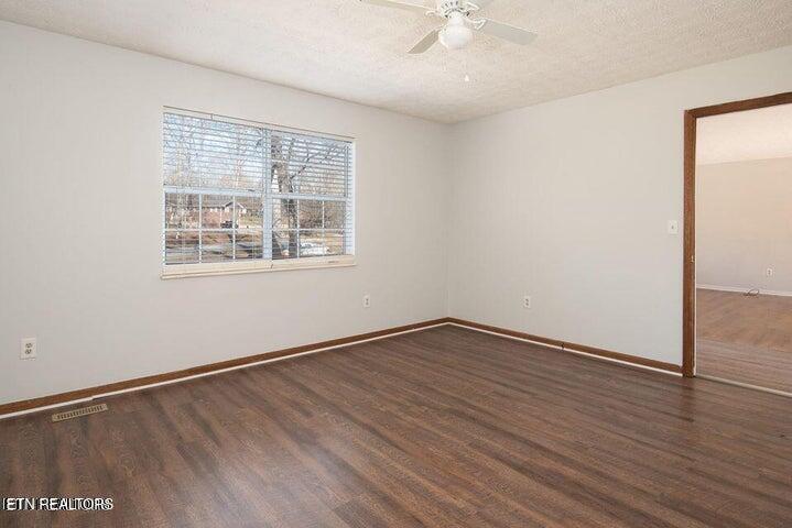 517 Bowman Bend Road Harriman TN 37748