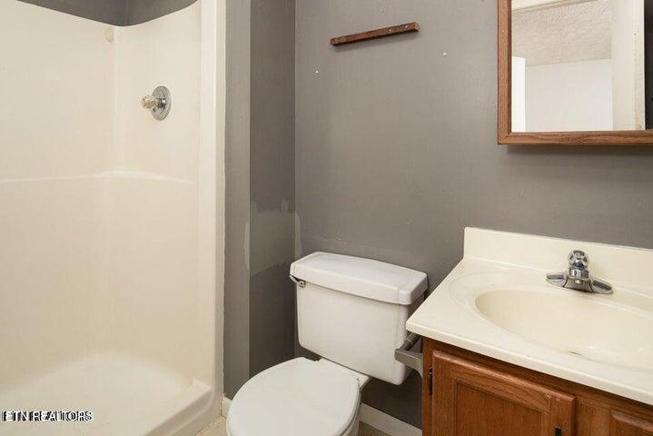 517 Bowman Bend Road Harriman TN 37748