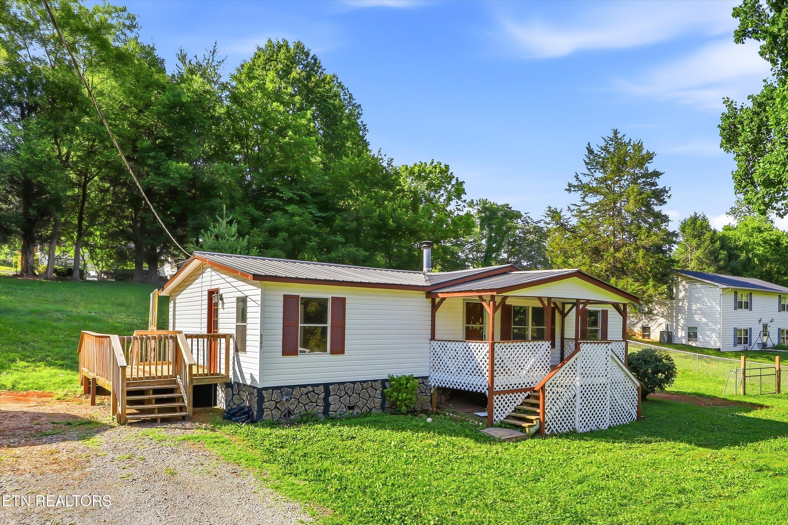 2136 Tuckaleechee Pike Maryville TN 37803