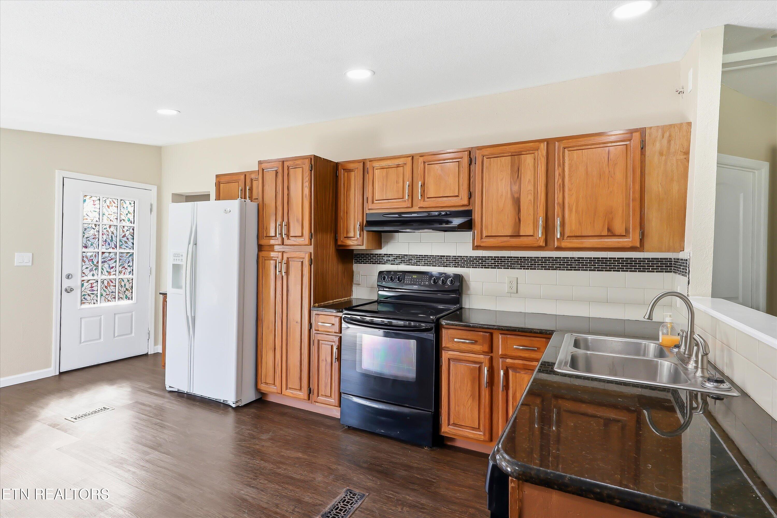 2136 Tuckaleechee Pike Maryville TN 37803