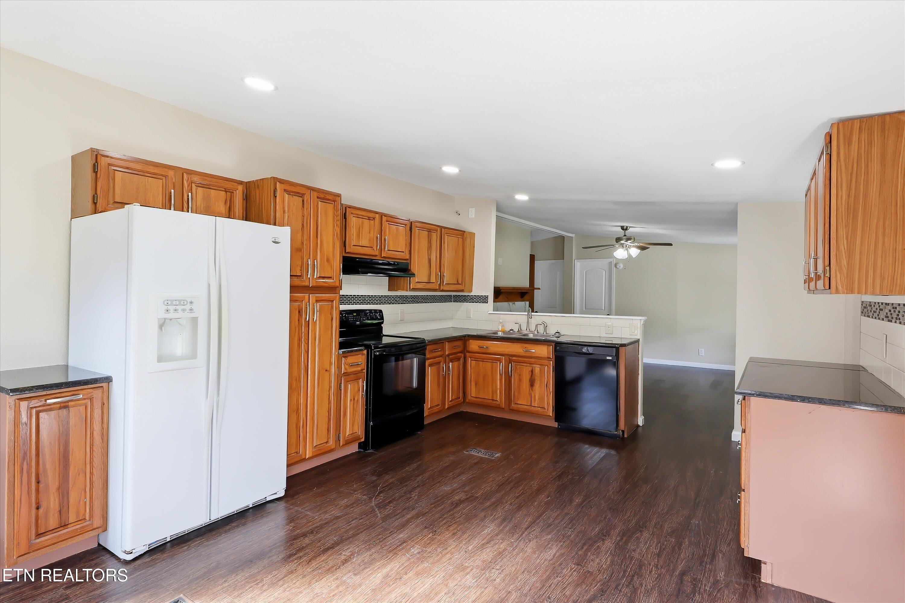 2136 Tuckaleechee Pike Maryville TN 37803