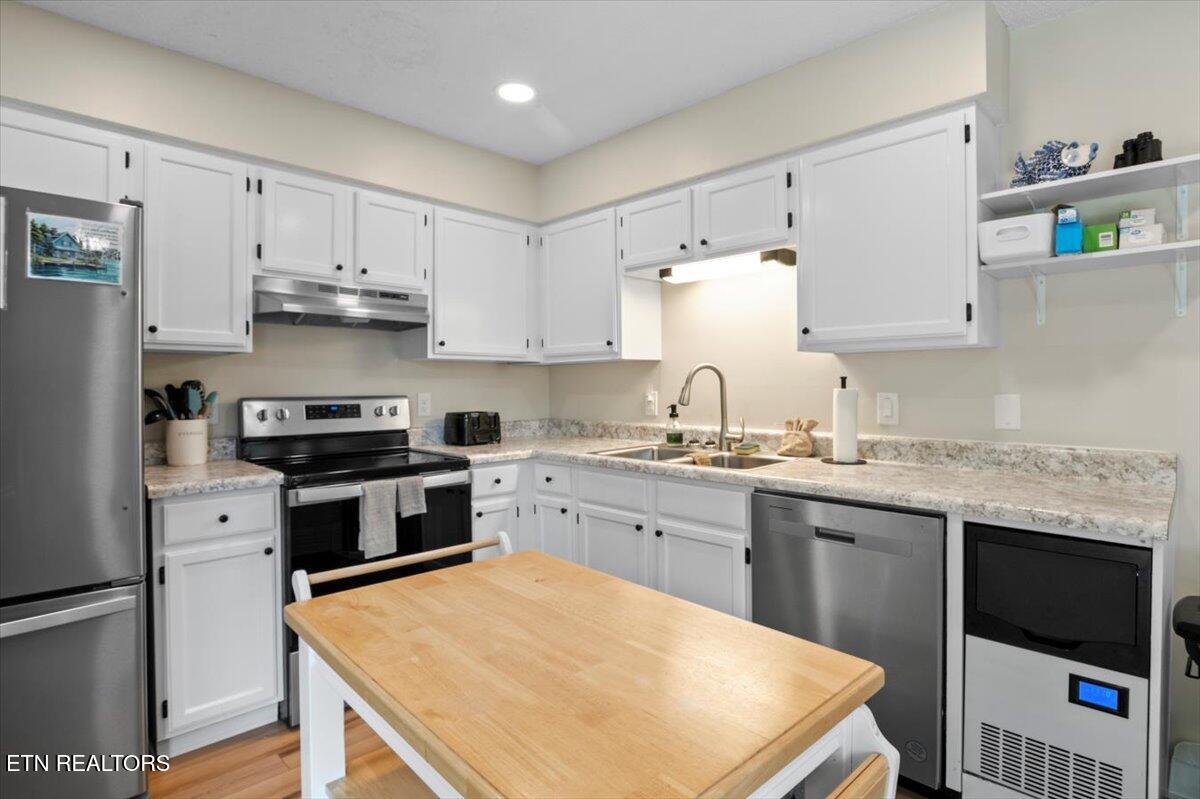 824 Deerfield Way Lafollette TN 37766