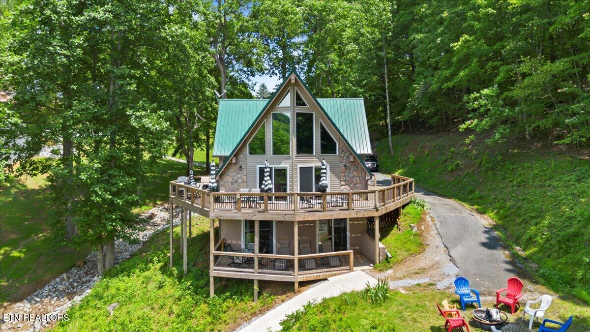 824 Deerfield Way Lafollette TN 37766