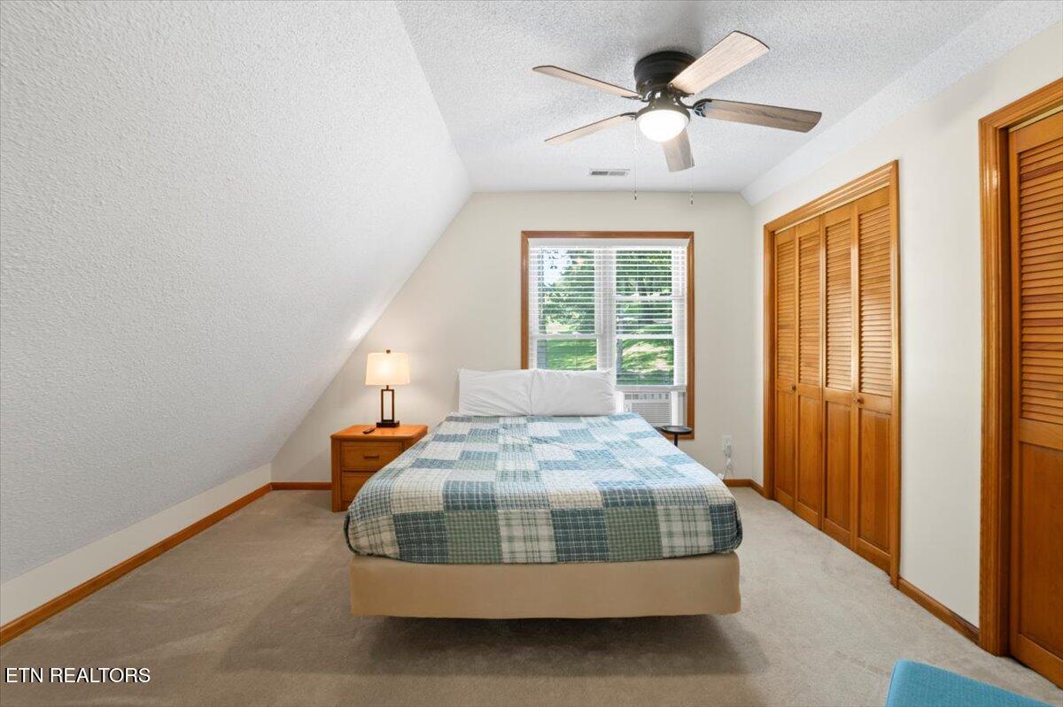 824 Deerfield Way Lafollette TN 37766