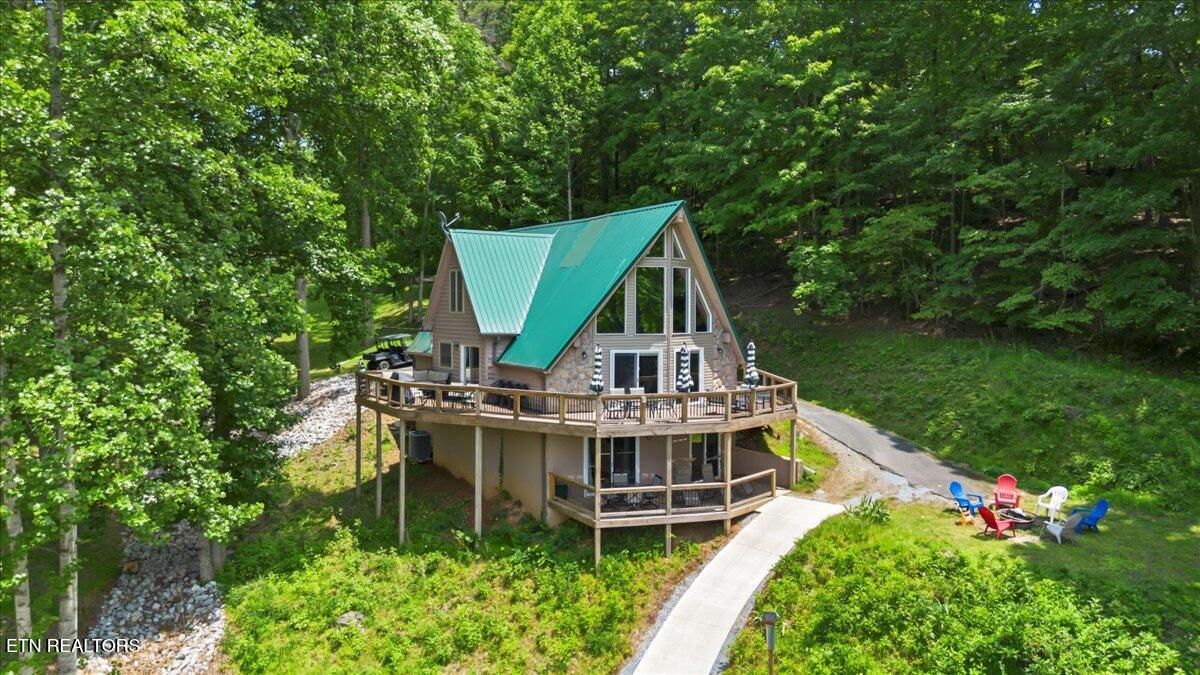 824 Deerfield Way Lafollette TN 37766