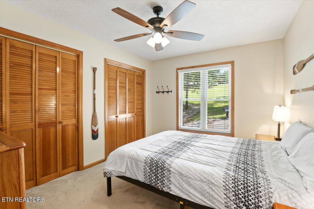 824 Deerfield Way Lafollette TN 37766