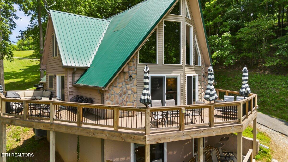 824 Deerfield Way Lafollette TN 37766