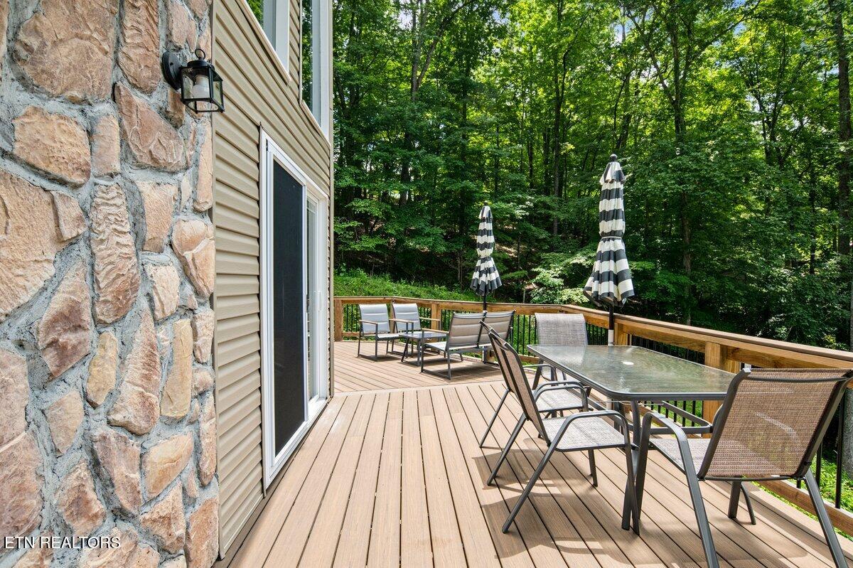 824 Deerfield Way Lafollette TN 37766