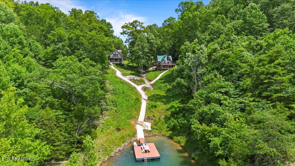 824 Deerfield Way Lafollette TN 37766
