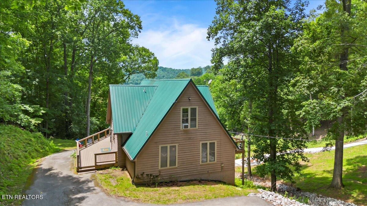 824 Deerfield Way Lafollette TN 37766
