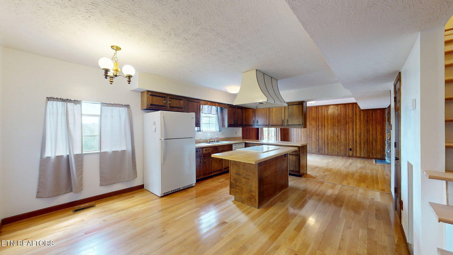 205 Vintage Lane Clinton TN 37716