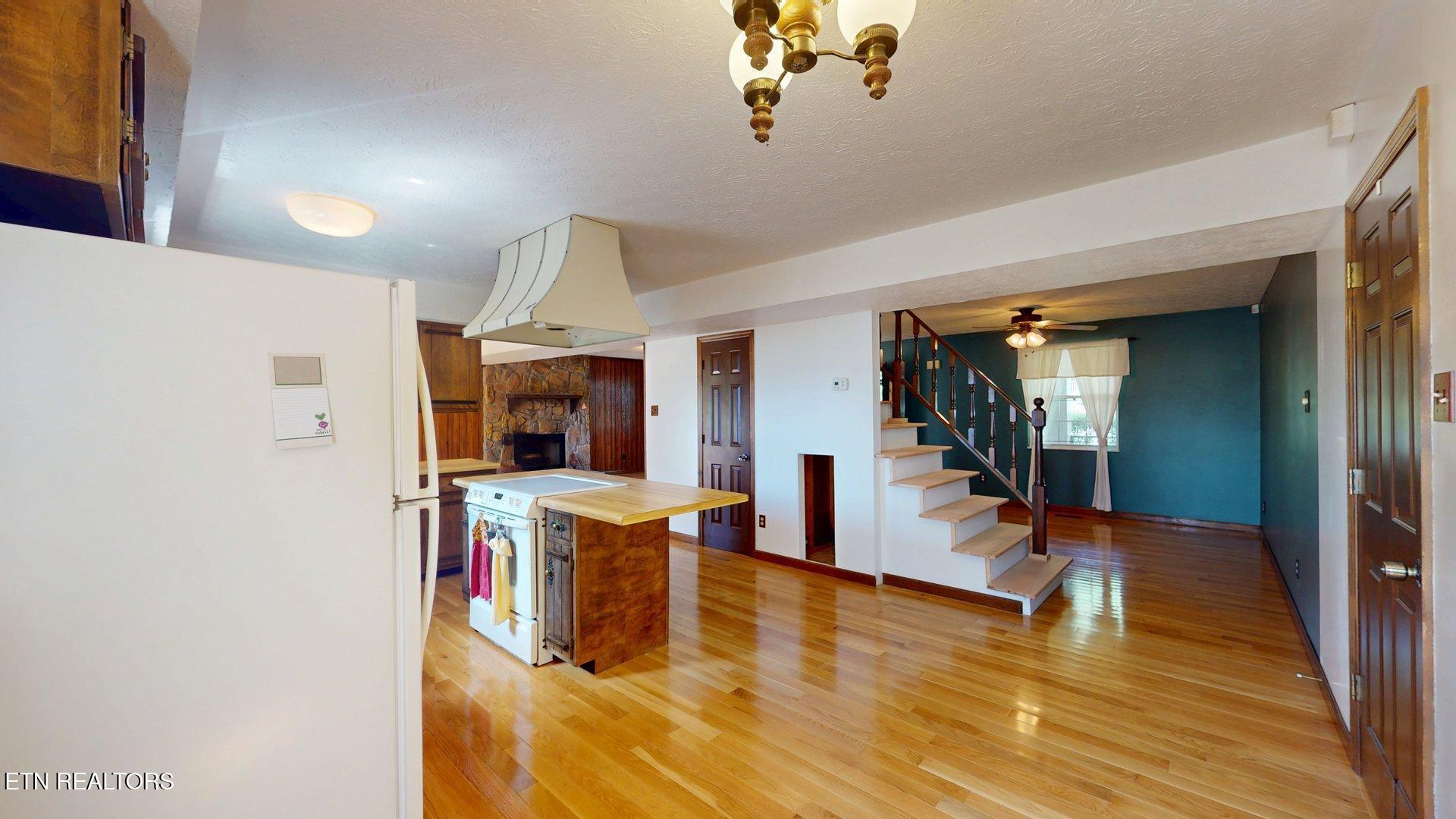 205 Vintage Lane Clinton TN 37716