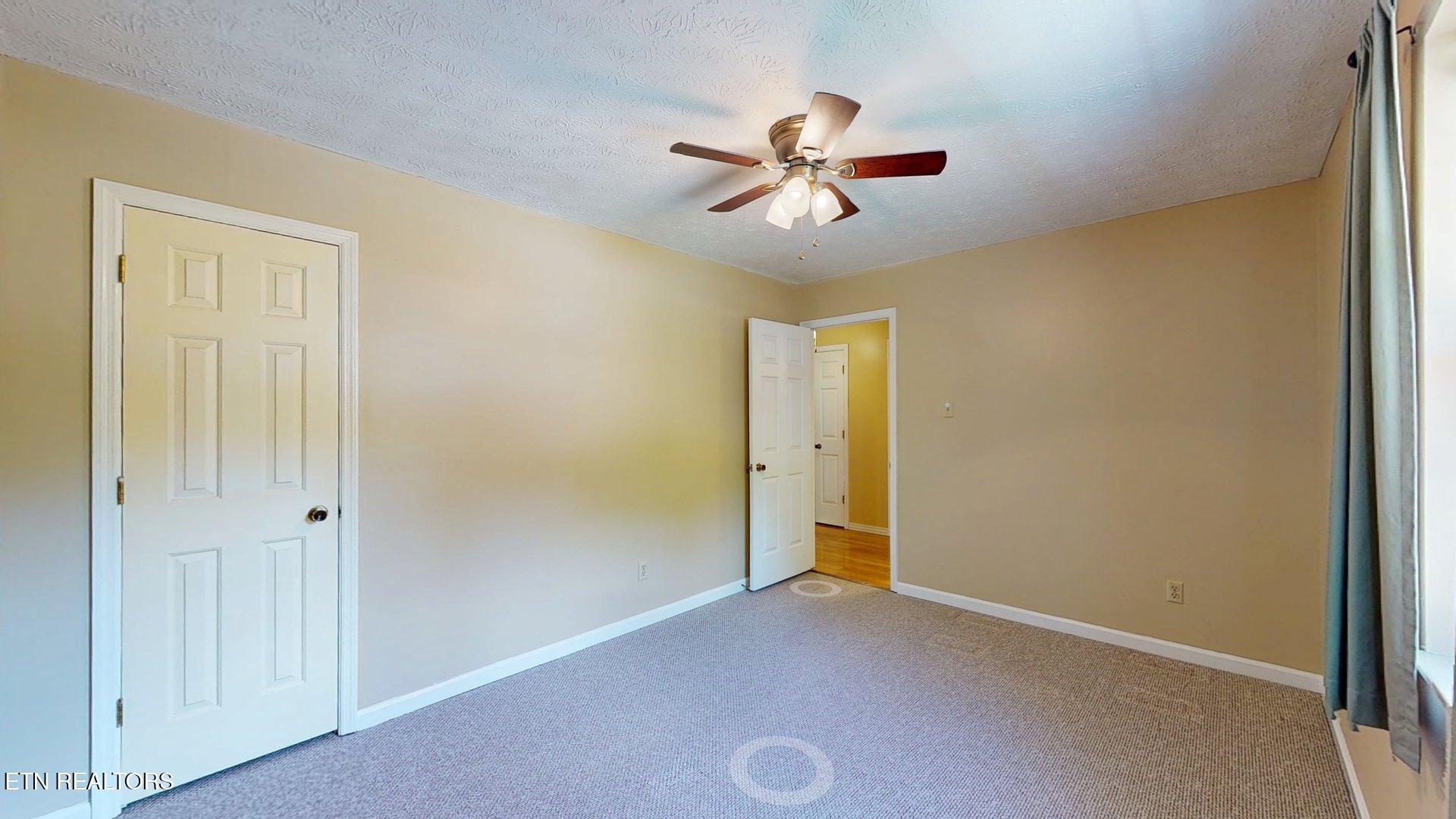 205 Vintage Lane Clinton TN 37716