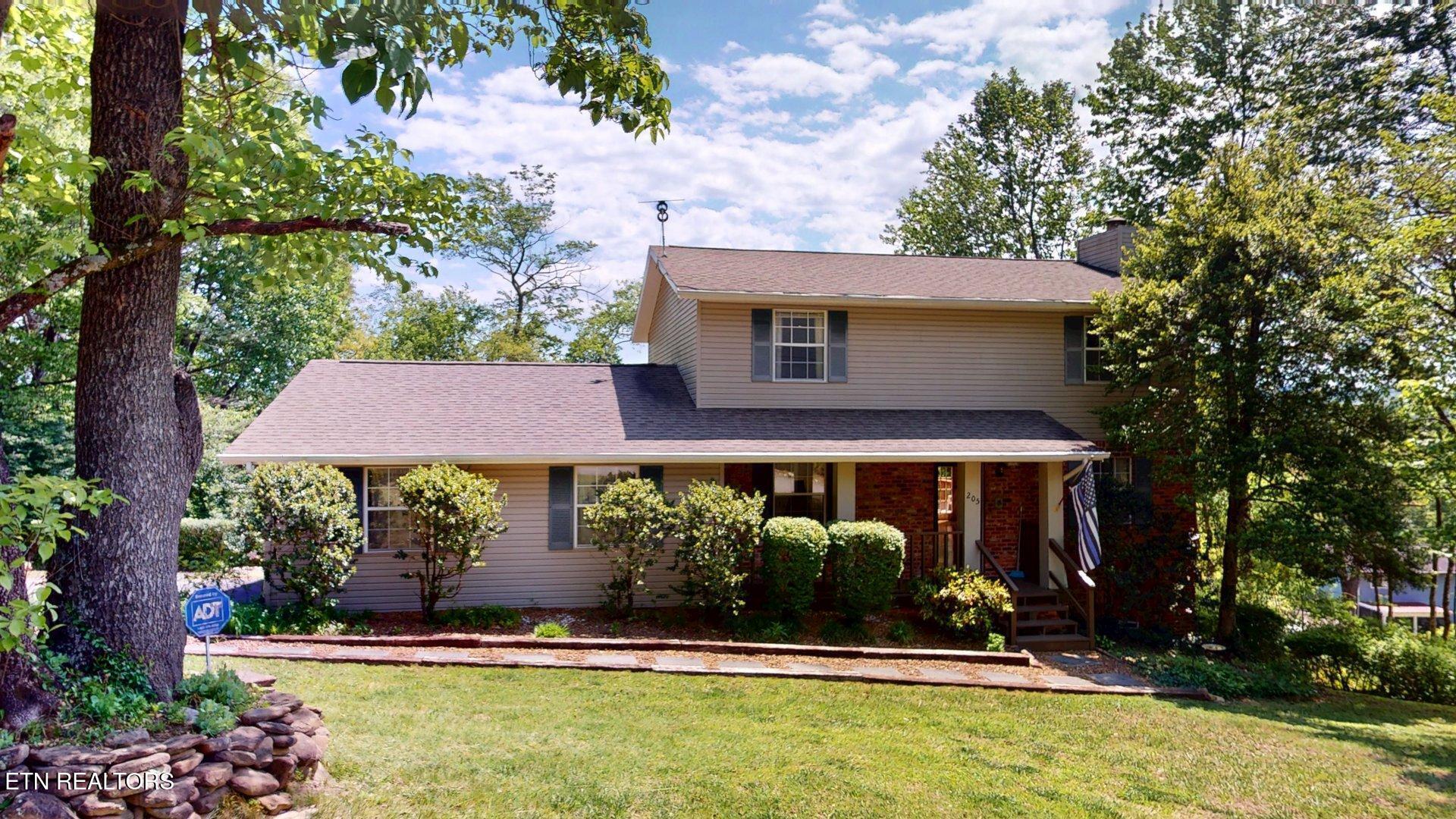 205 Vintage Lane Clinton TN 37716