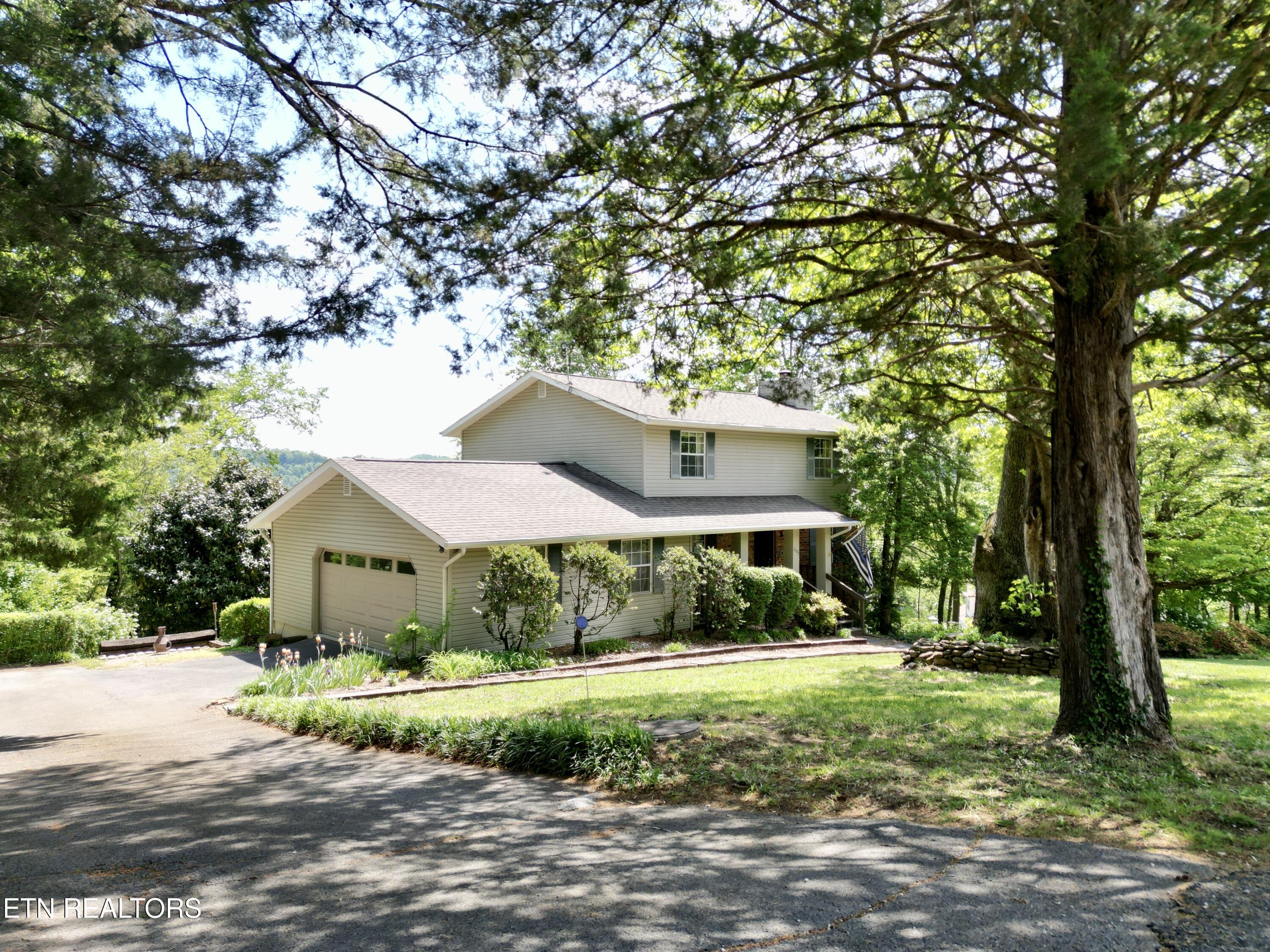 205 Vintage Lane Clinton TN 37716