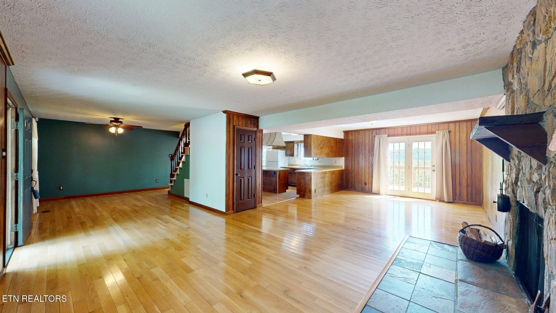 205 Vintage Lane Clinton TN 37716