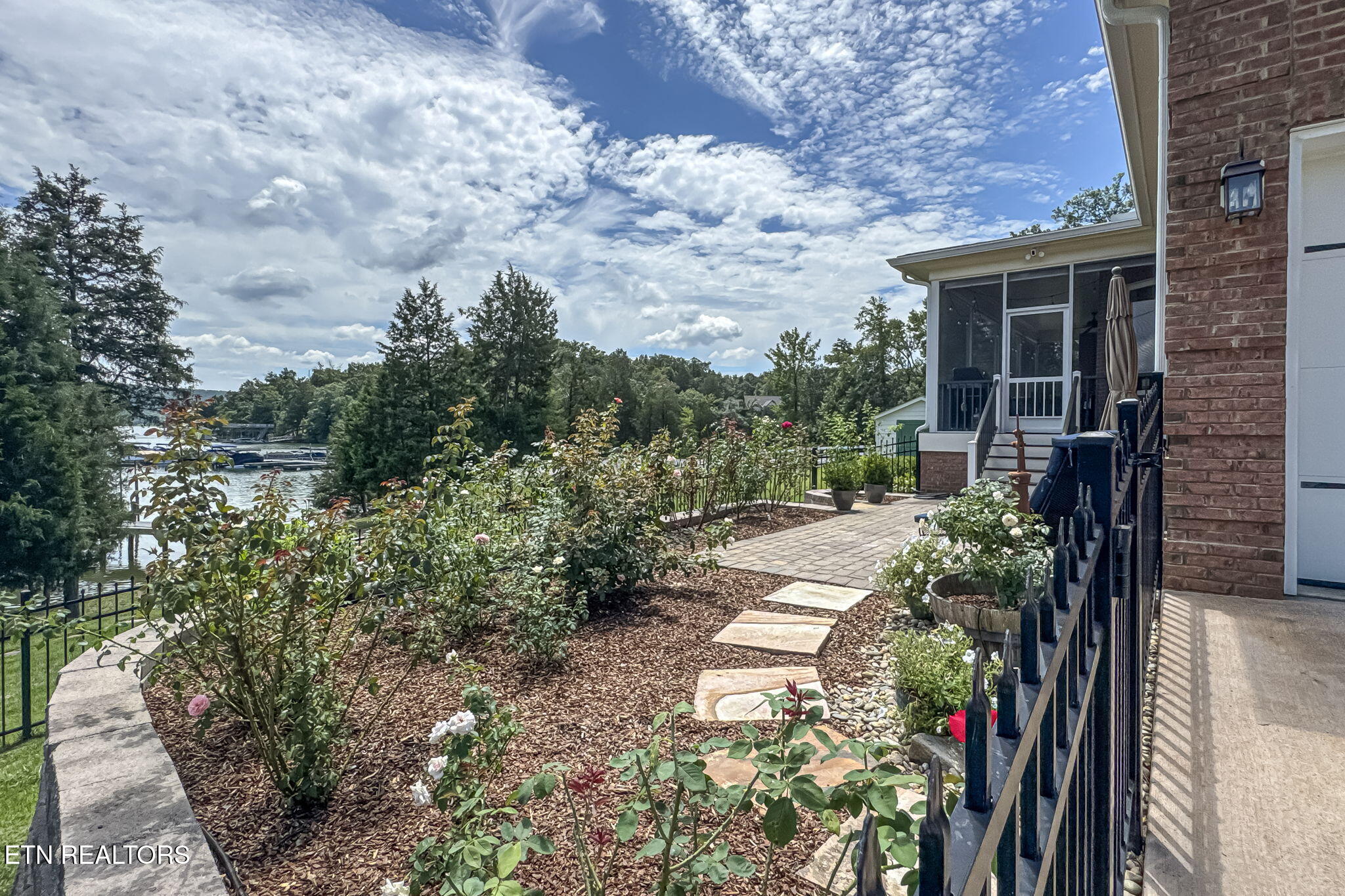 137 E Shore Drive Rockwood TN 37854