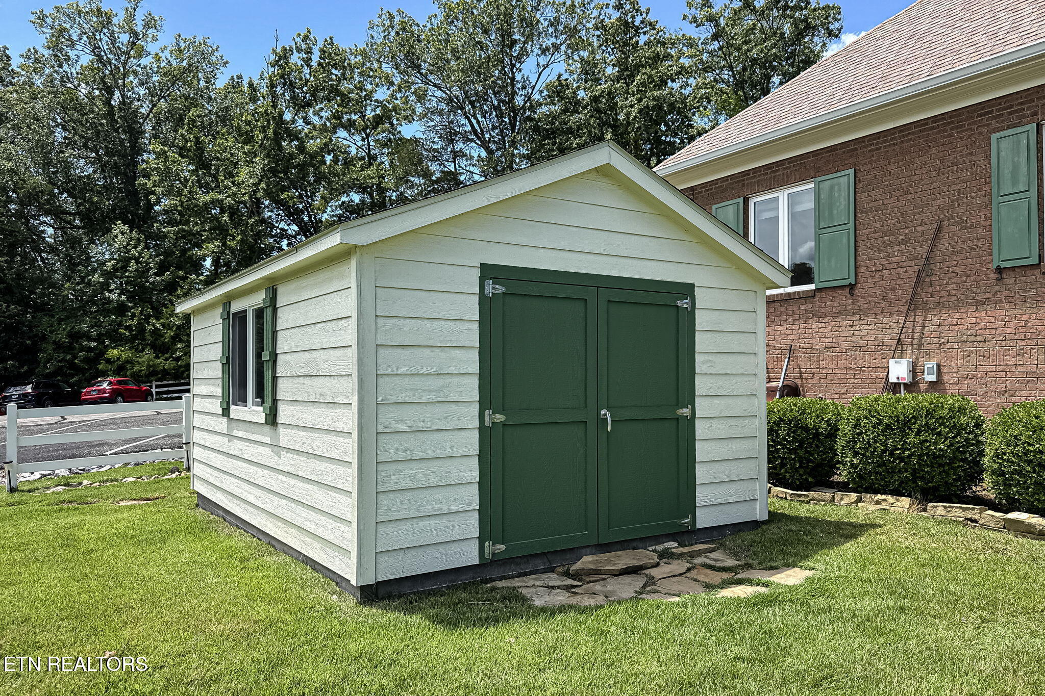 137 E Shore Drive Rockwood TN 37854