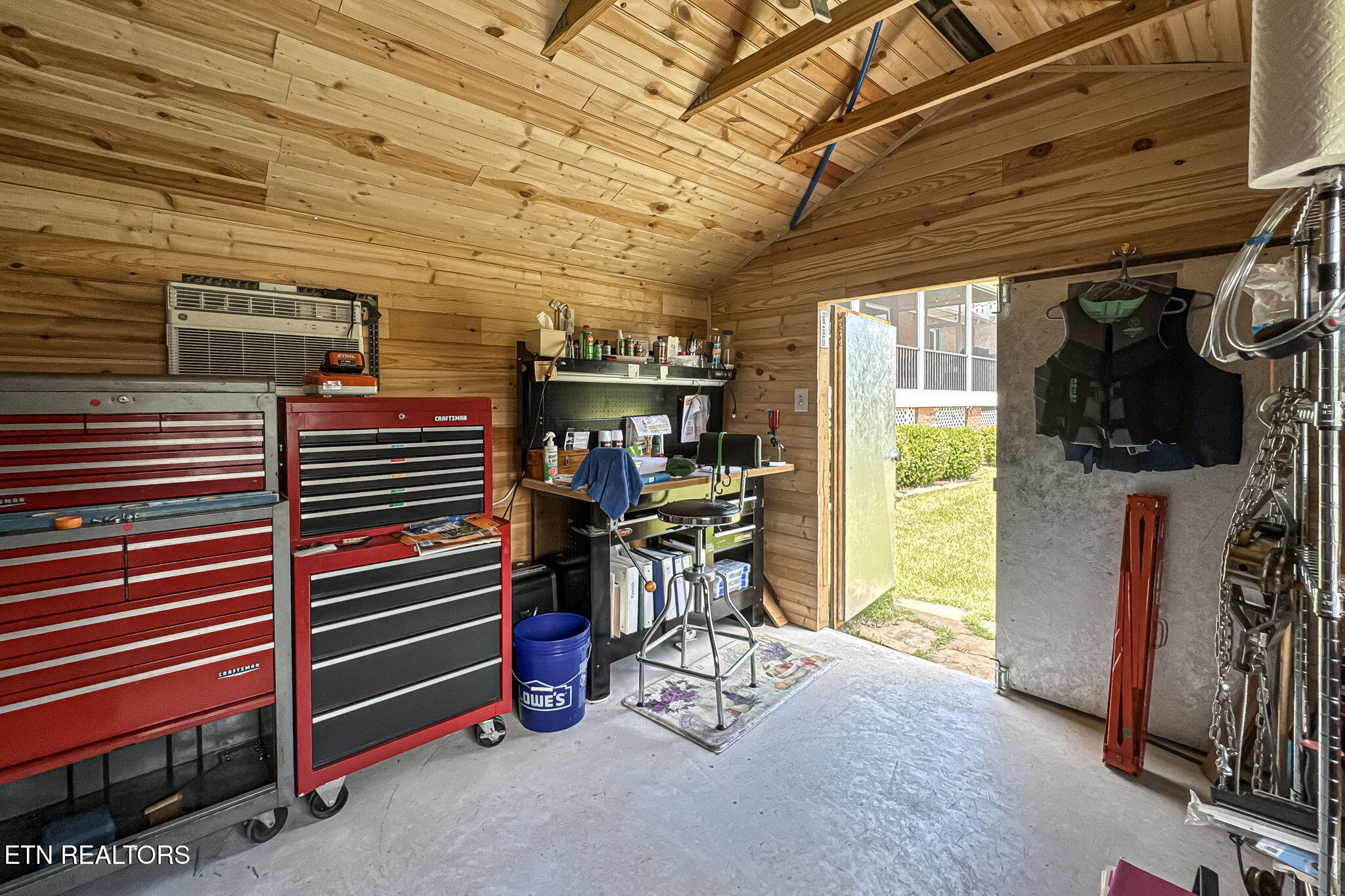 137 E Shore Drive Rockwood TN 37854
