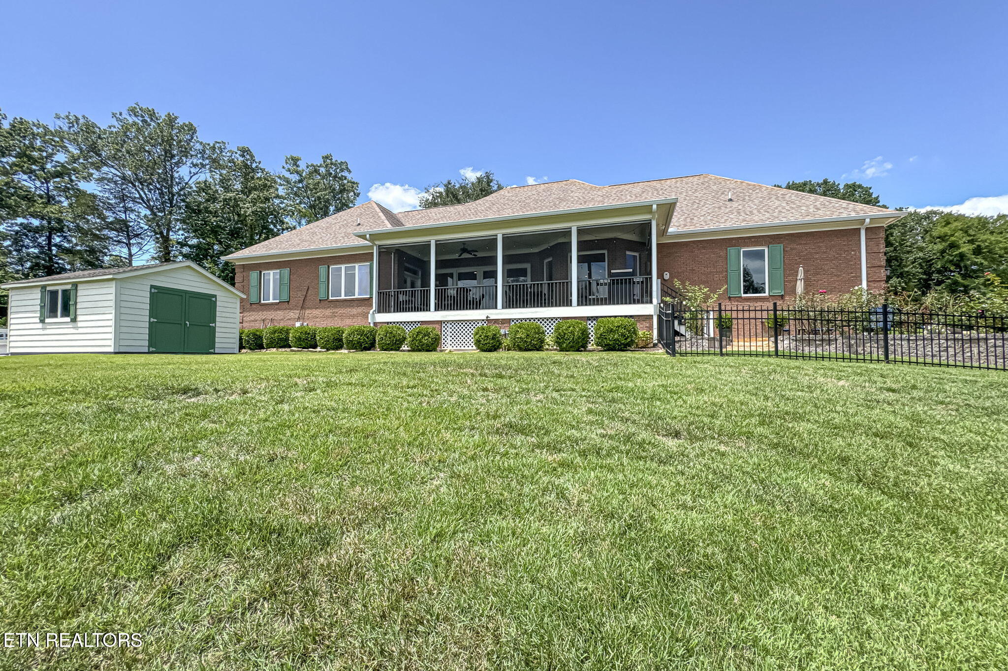 137 E Shore Drive Rockwood TN 37854