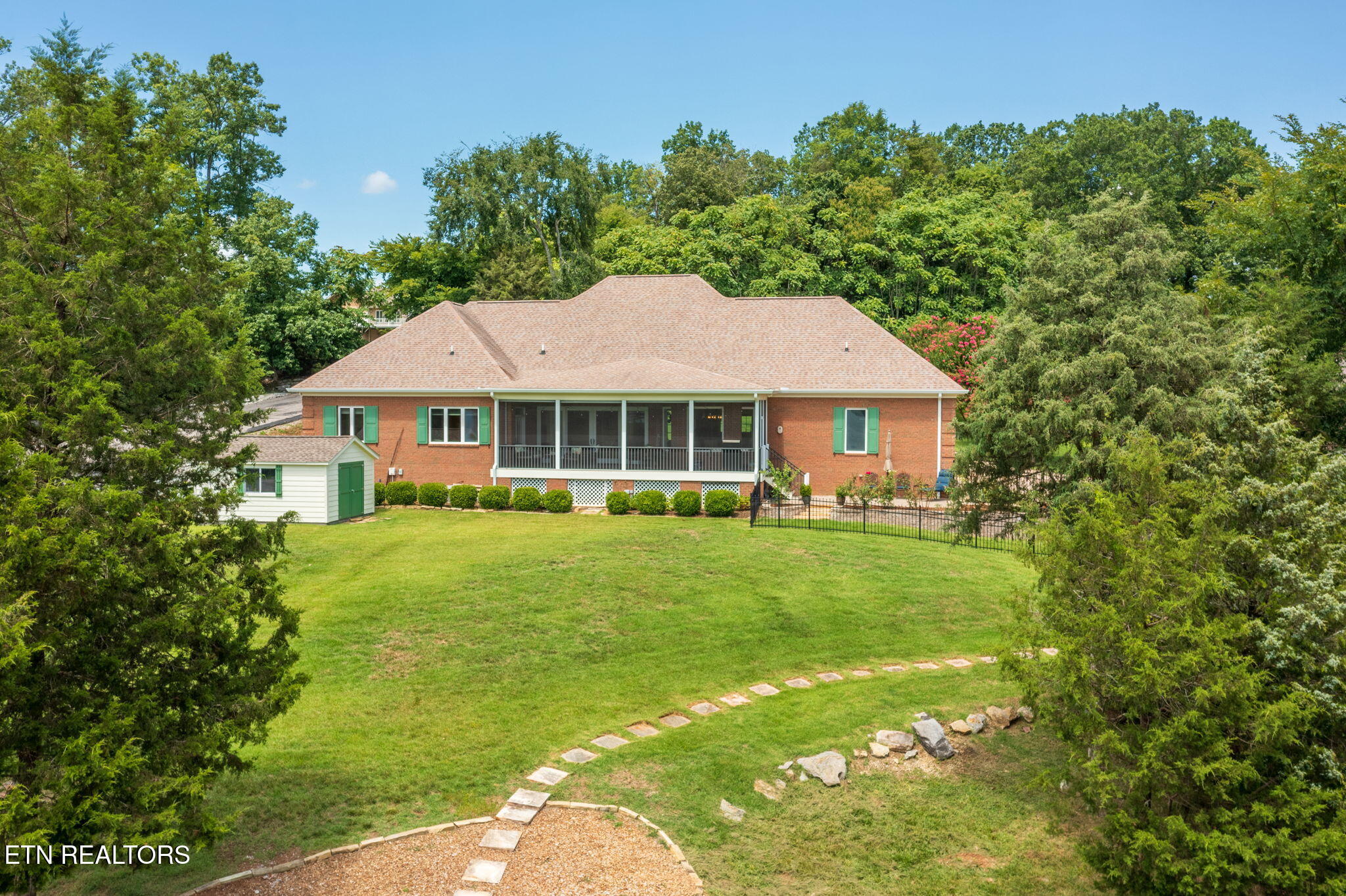 137 E Shore Drive Rockwood TN 37854
