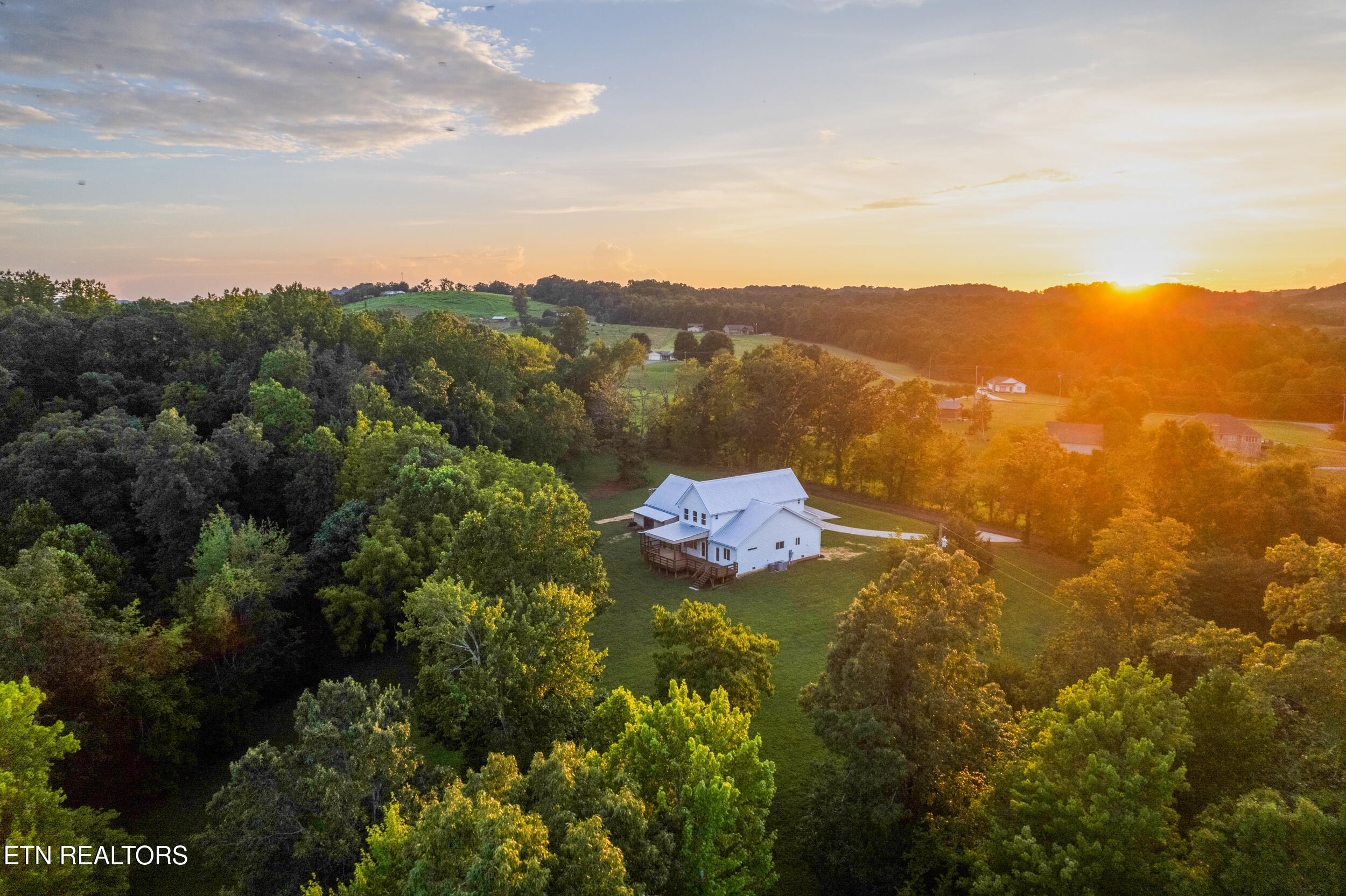 329 Rayford Circle Rutledge TN 37861