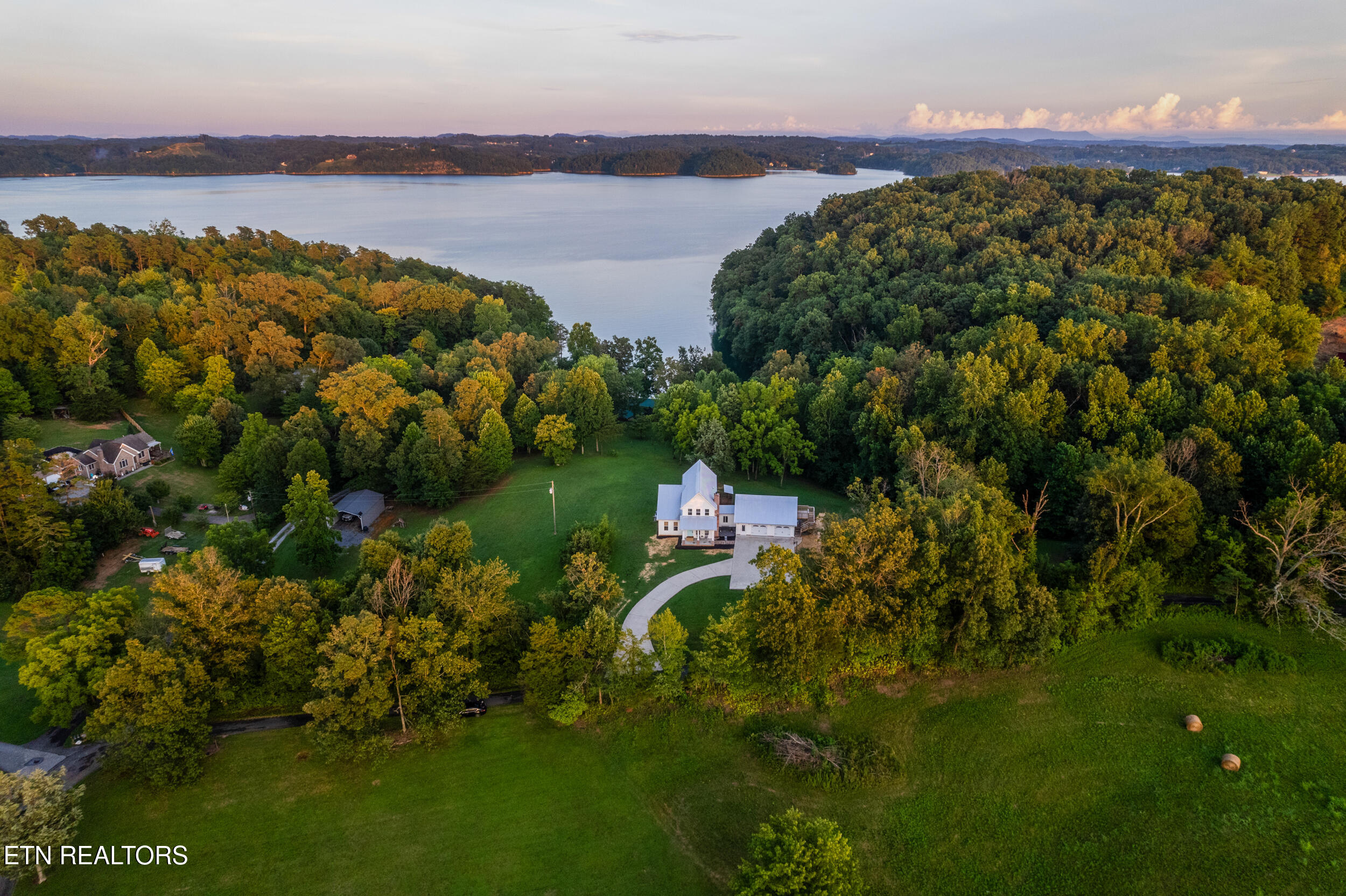 329 Rayford Circle Rutledge TN 37861