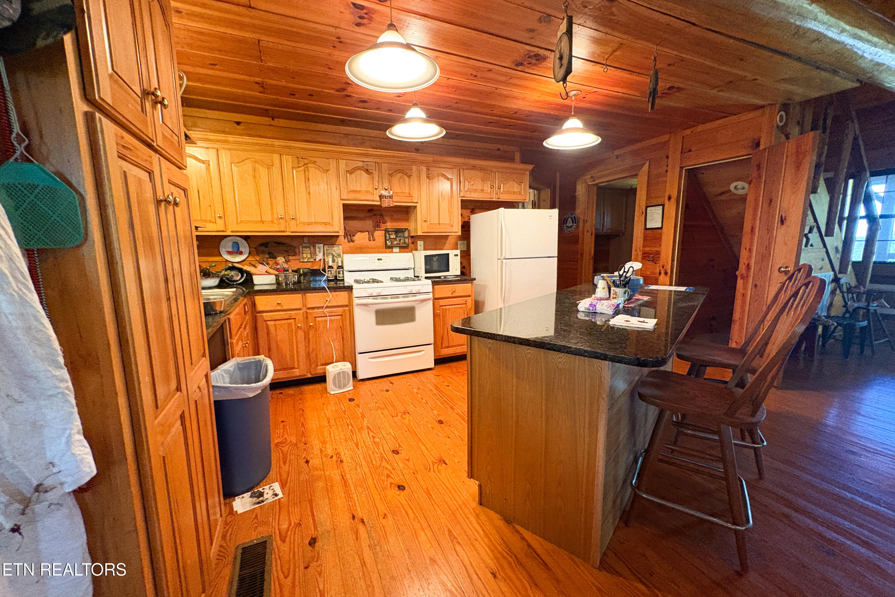 418 Turkey Creek Road Tellico Plains TN 37385