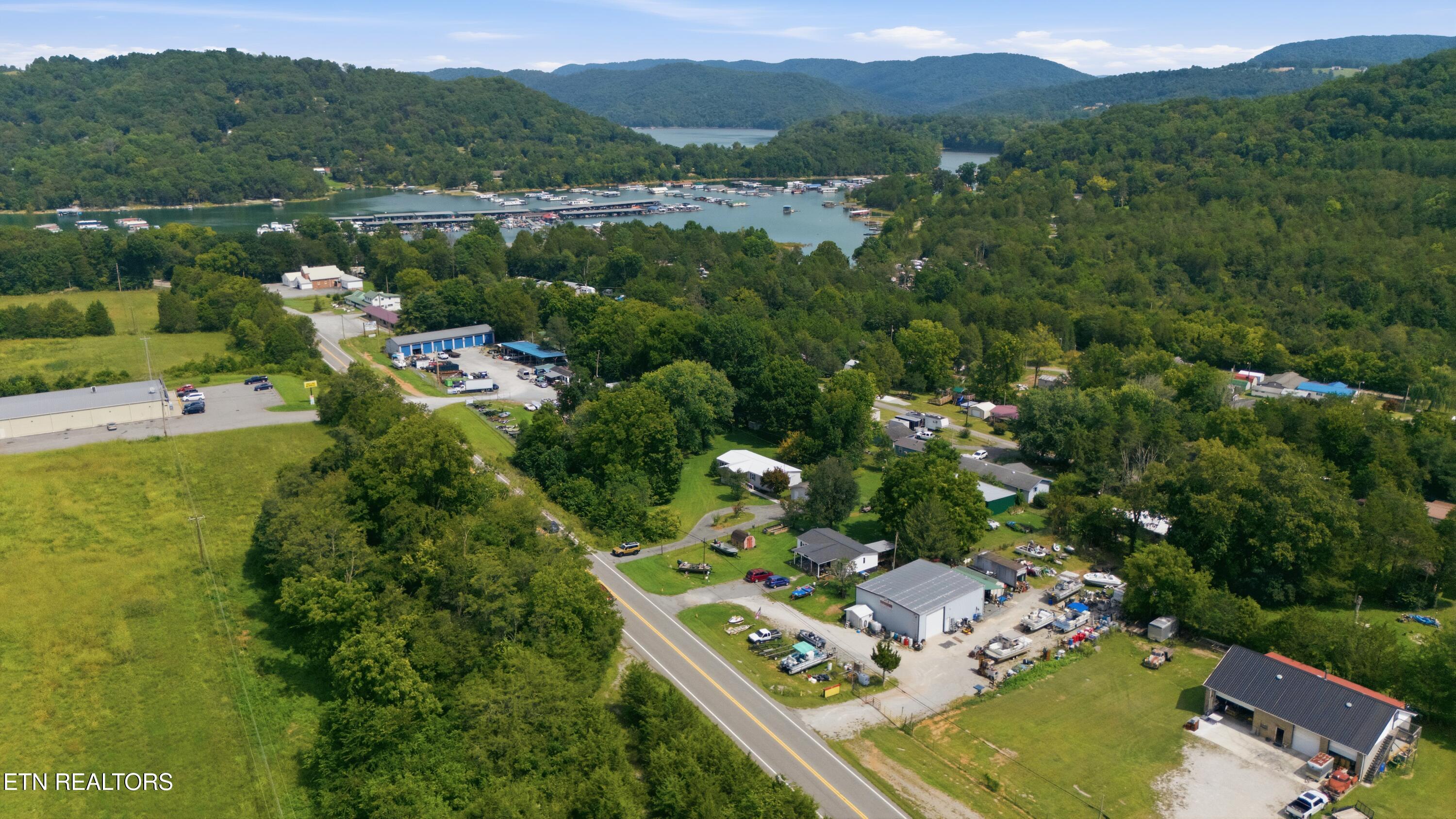 5275 Tennessee 33 New Tazewell TN 37825