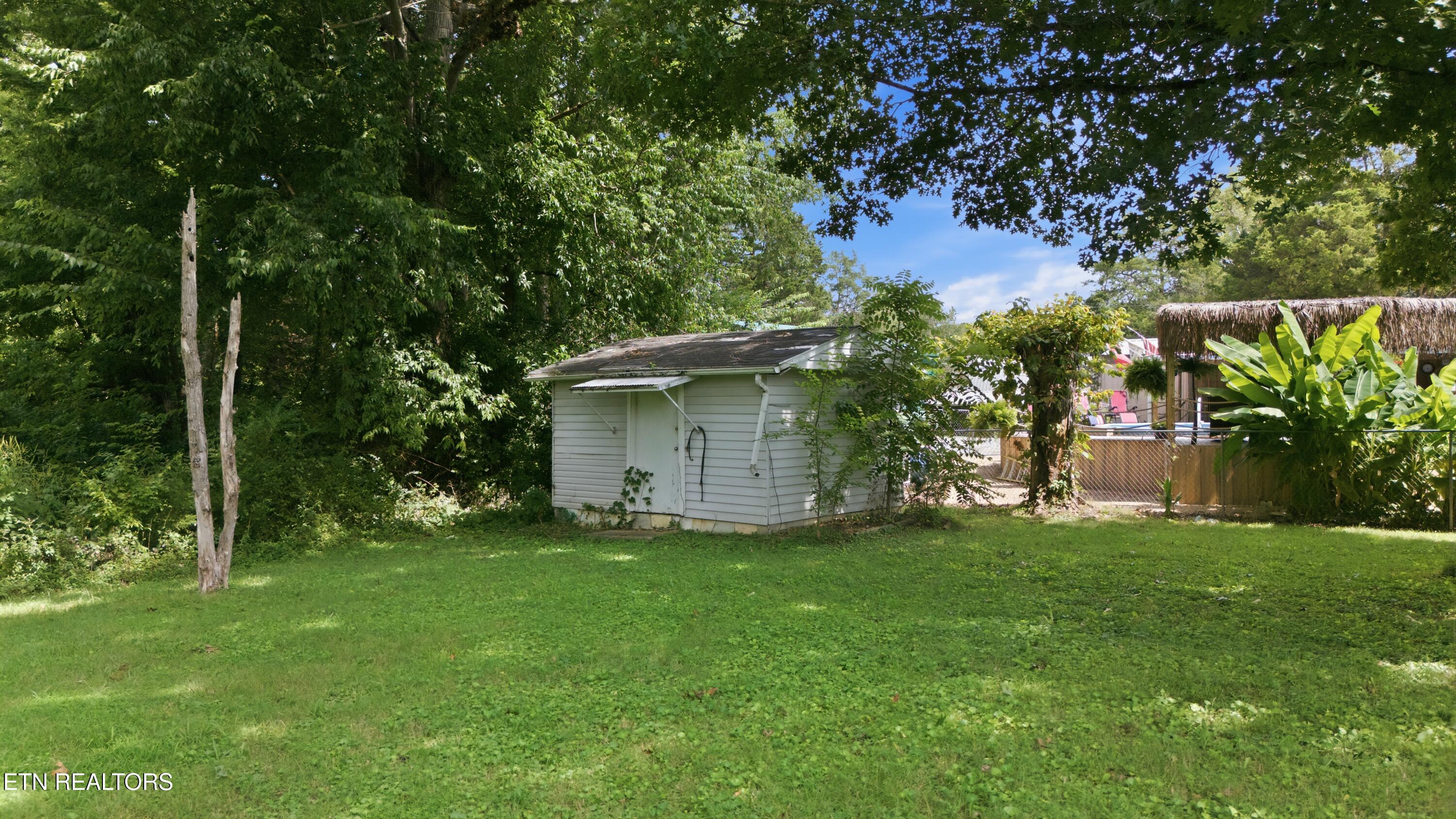 5275 Tennessee 33 New Tazewell TN 37825