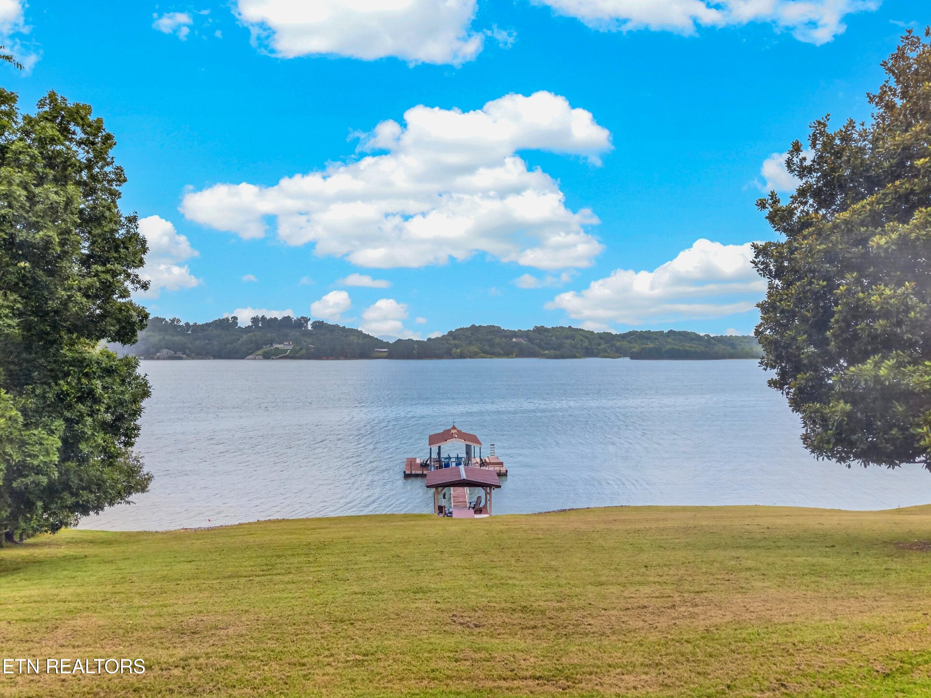 468 Trotline Road Dandridge TN 37725