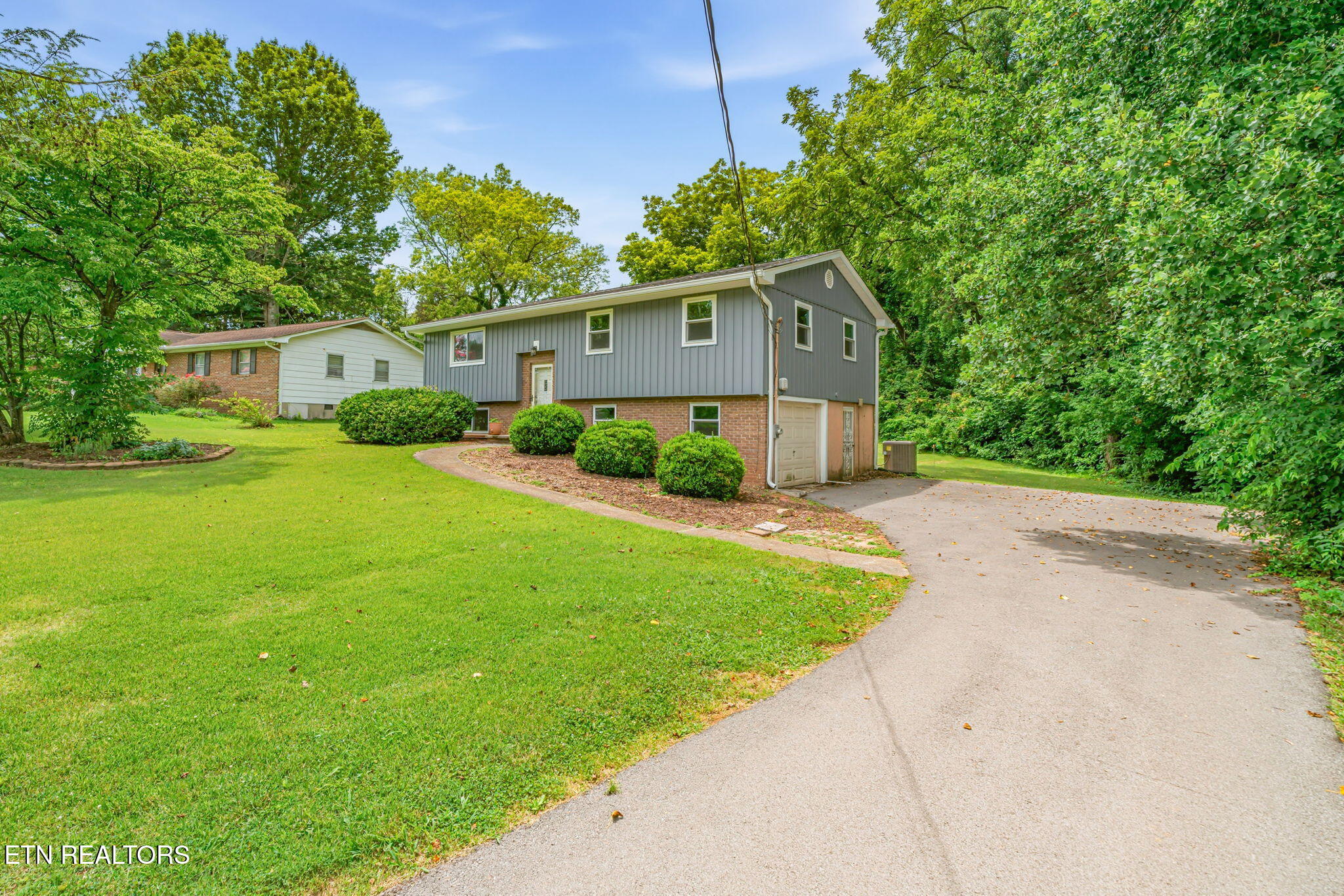 8301 Hunterhill Drive Knoxville TN 37923
