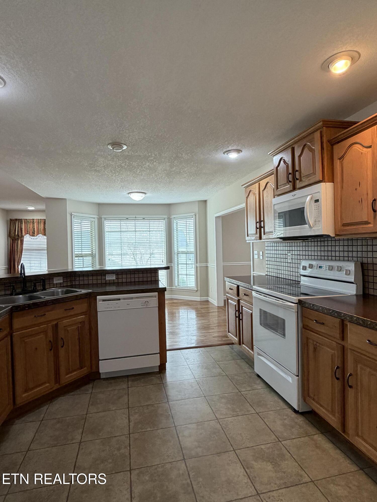 264 Cypress Lane Jacksboro TN 37757