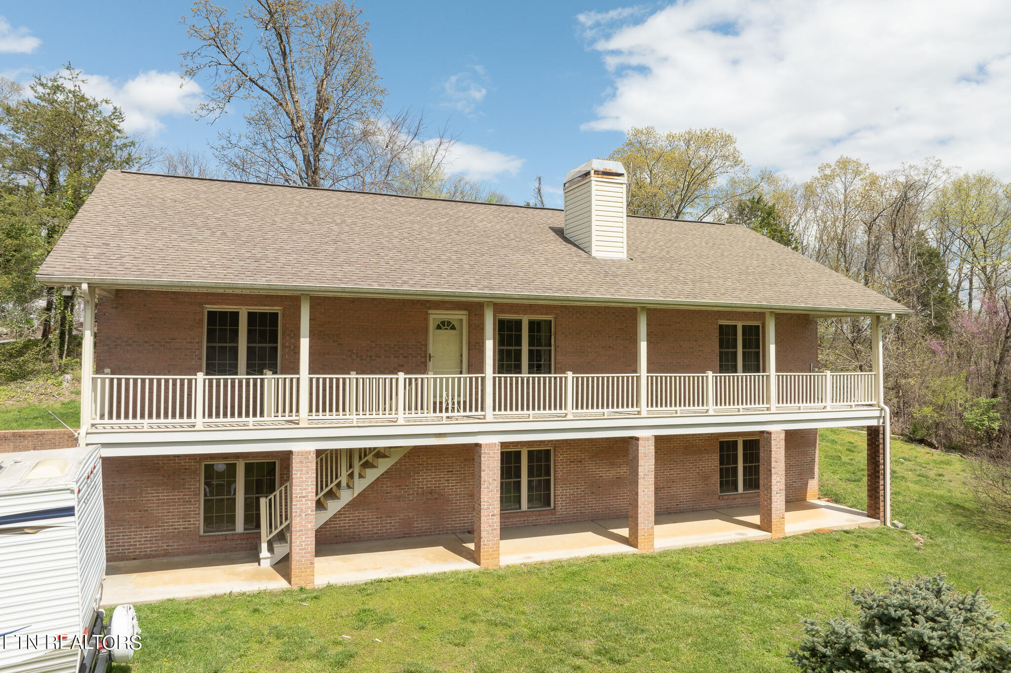 692 Emerald Avenue Kodak TN 37764