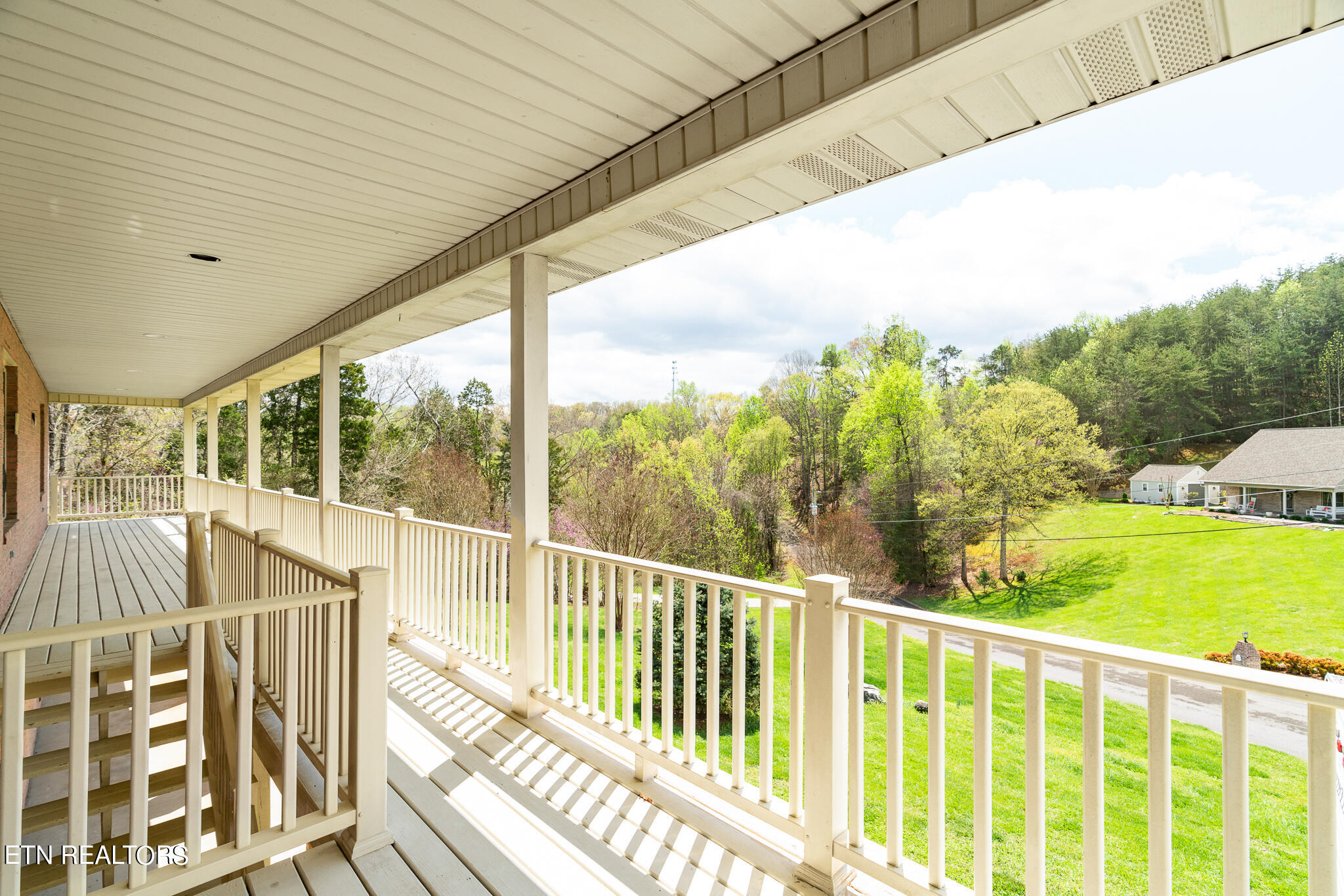 692 Emerald Avenue Kodak TN 37764