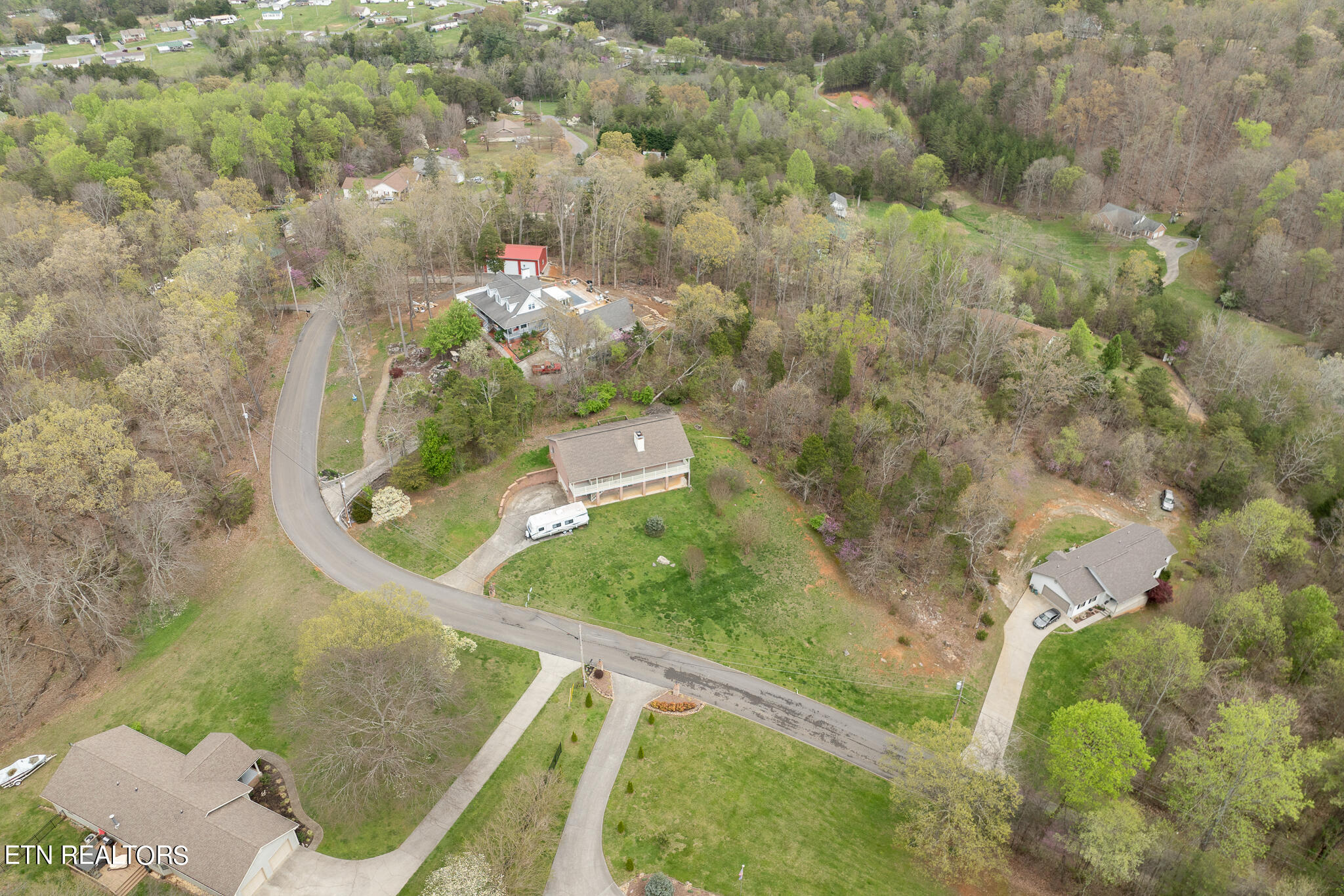 692 Emerald Avenue Kodak TN 37764