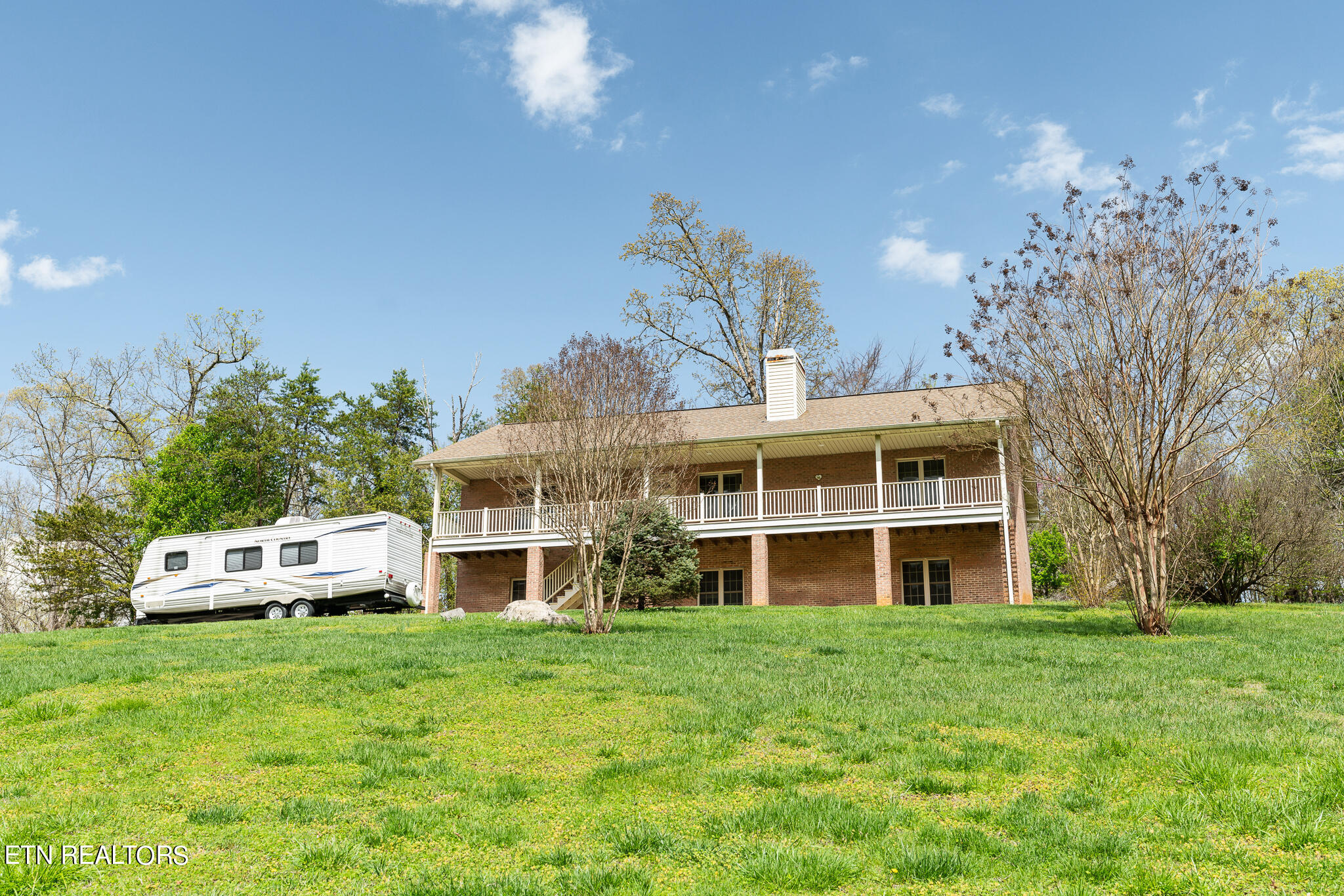692 Emerald Avenue Kodak TN 37764