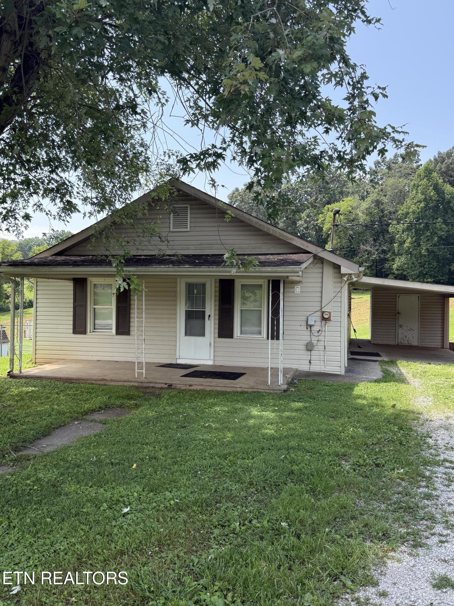 807 New Clear Branch Road Rocky Top TN 37769