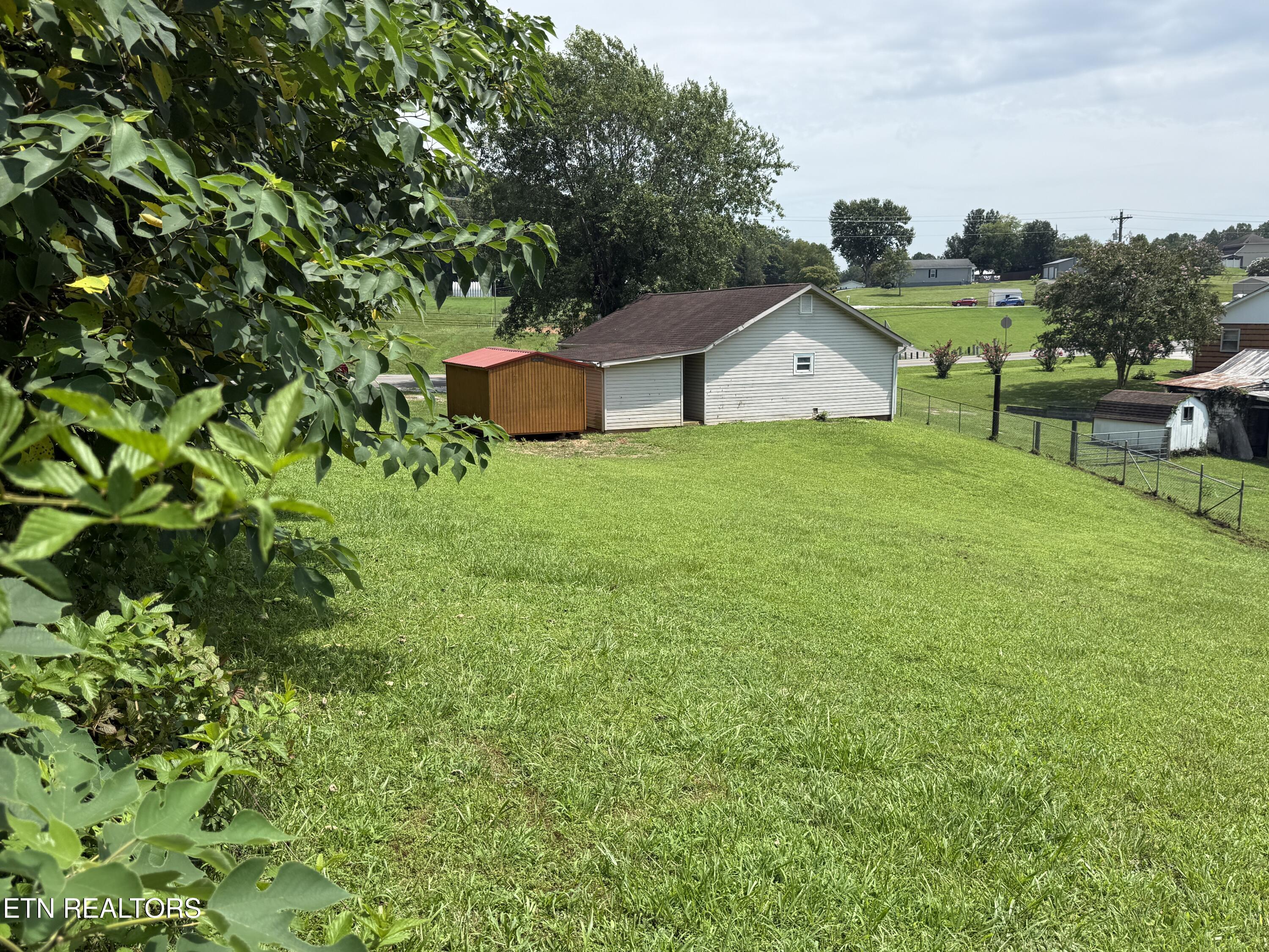 807 New Clear Branch Road Rocky Top TN 37769