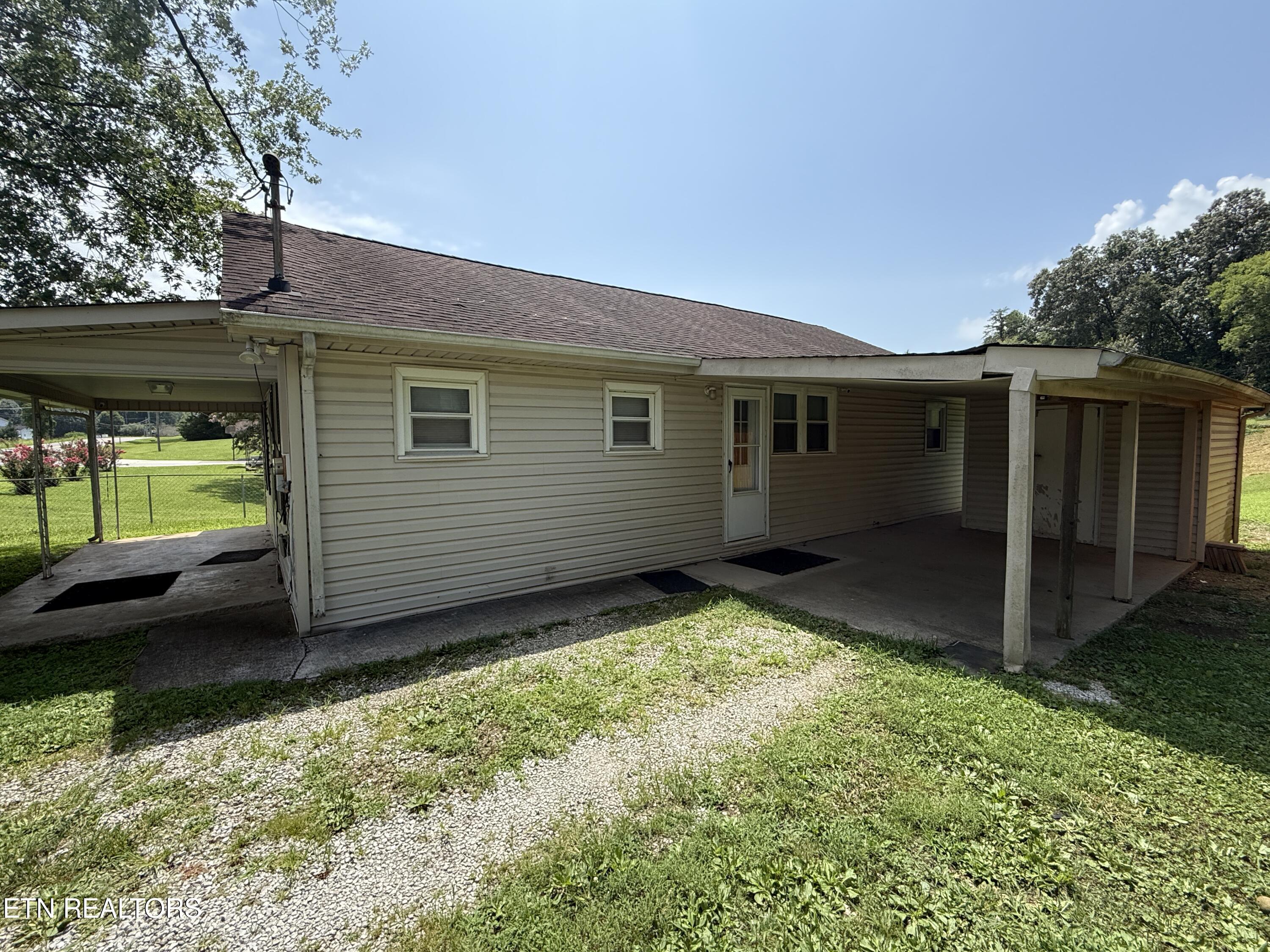 807 New Clear Branch Road Rocky Top TN 37769