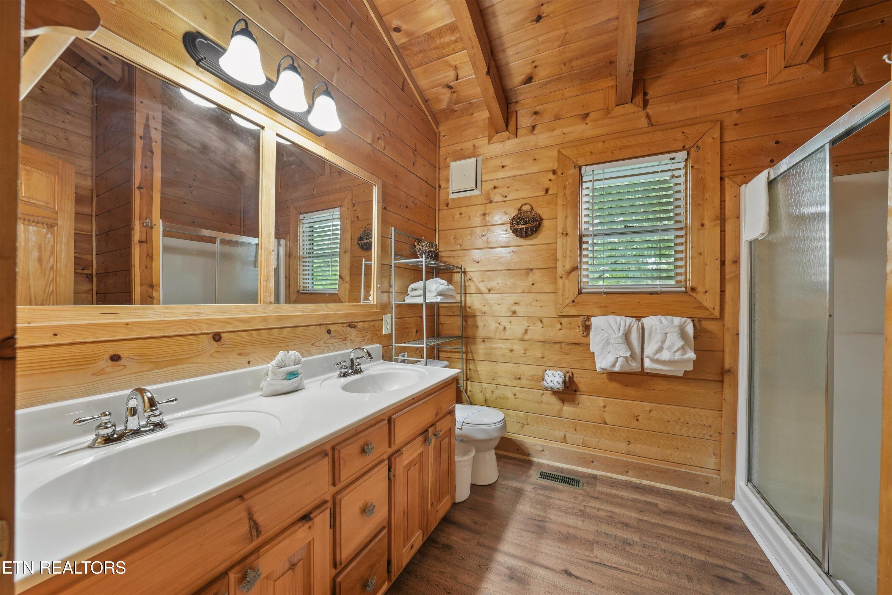 3208 White Falcon Way Pigeon Forge TN 37863