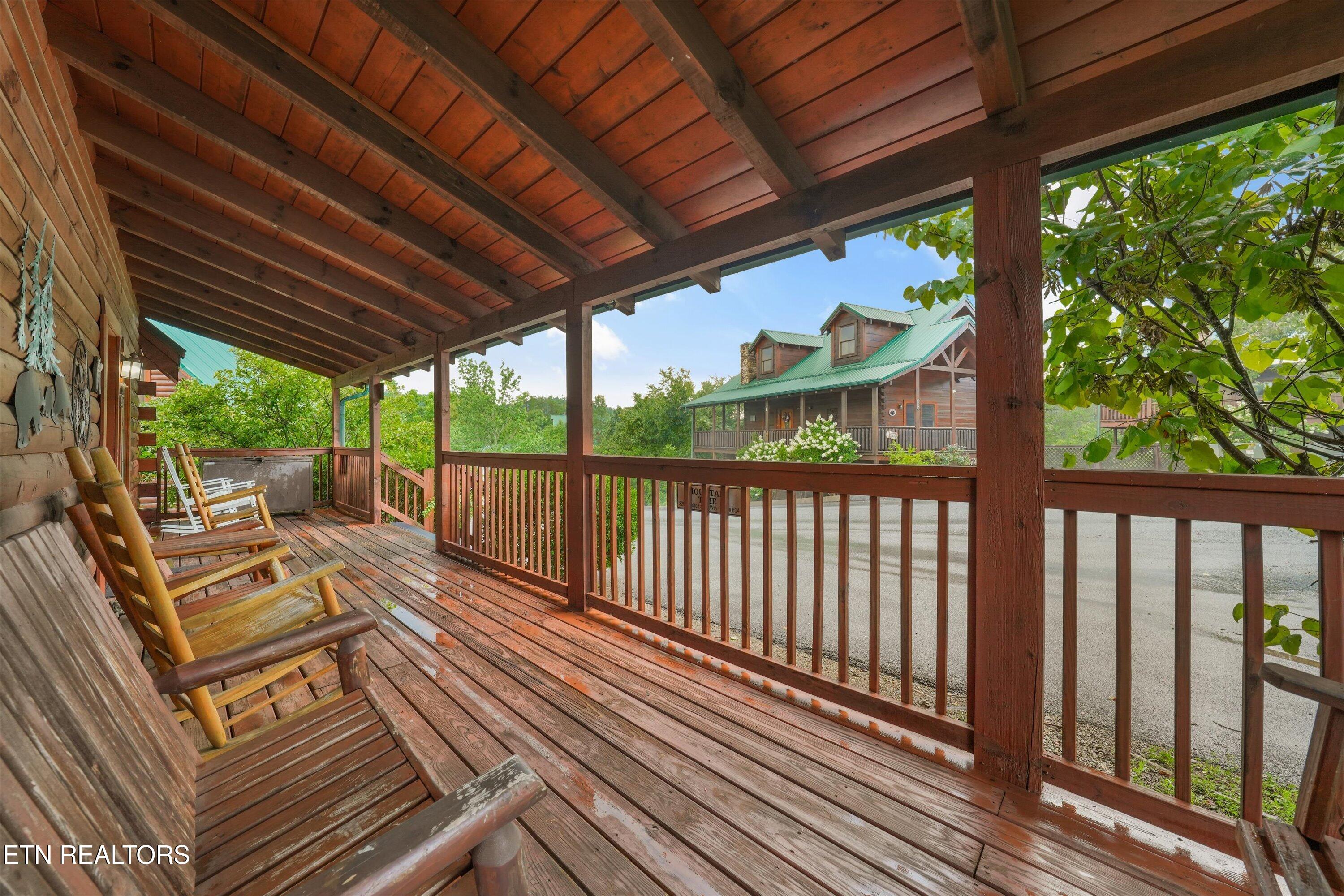 3208 White Falcon Way Pigeon Forge TN 37863