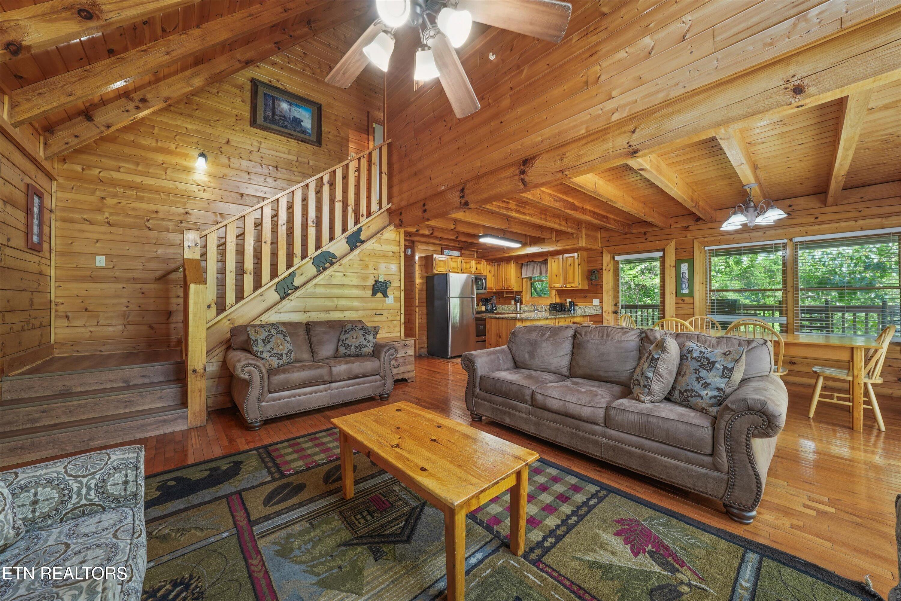 3208 White Falcon Way Pigeon Forge TN 37863