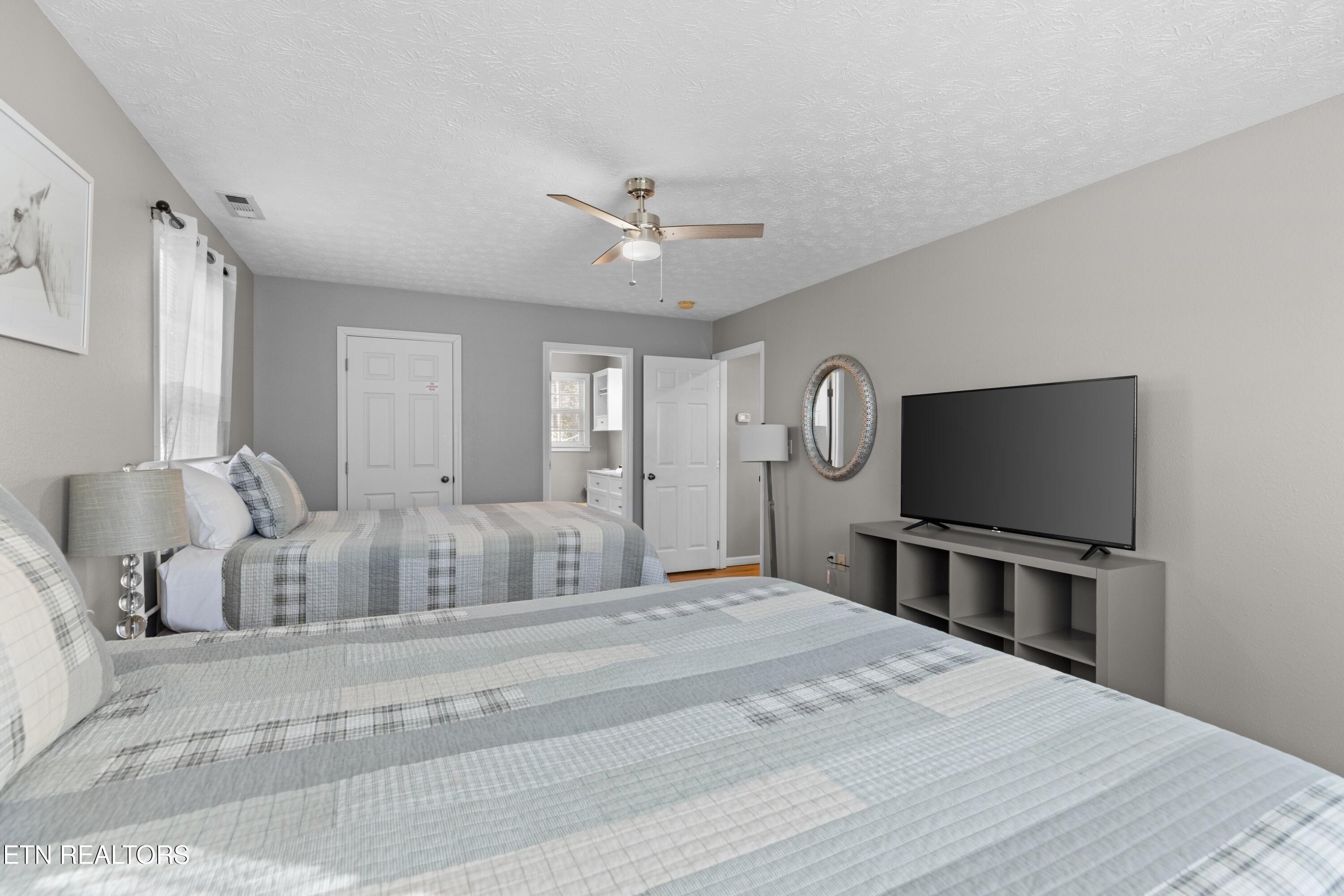 2129 Duck Pond Lane Sevierville TN 37876