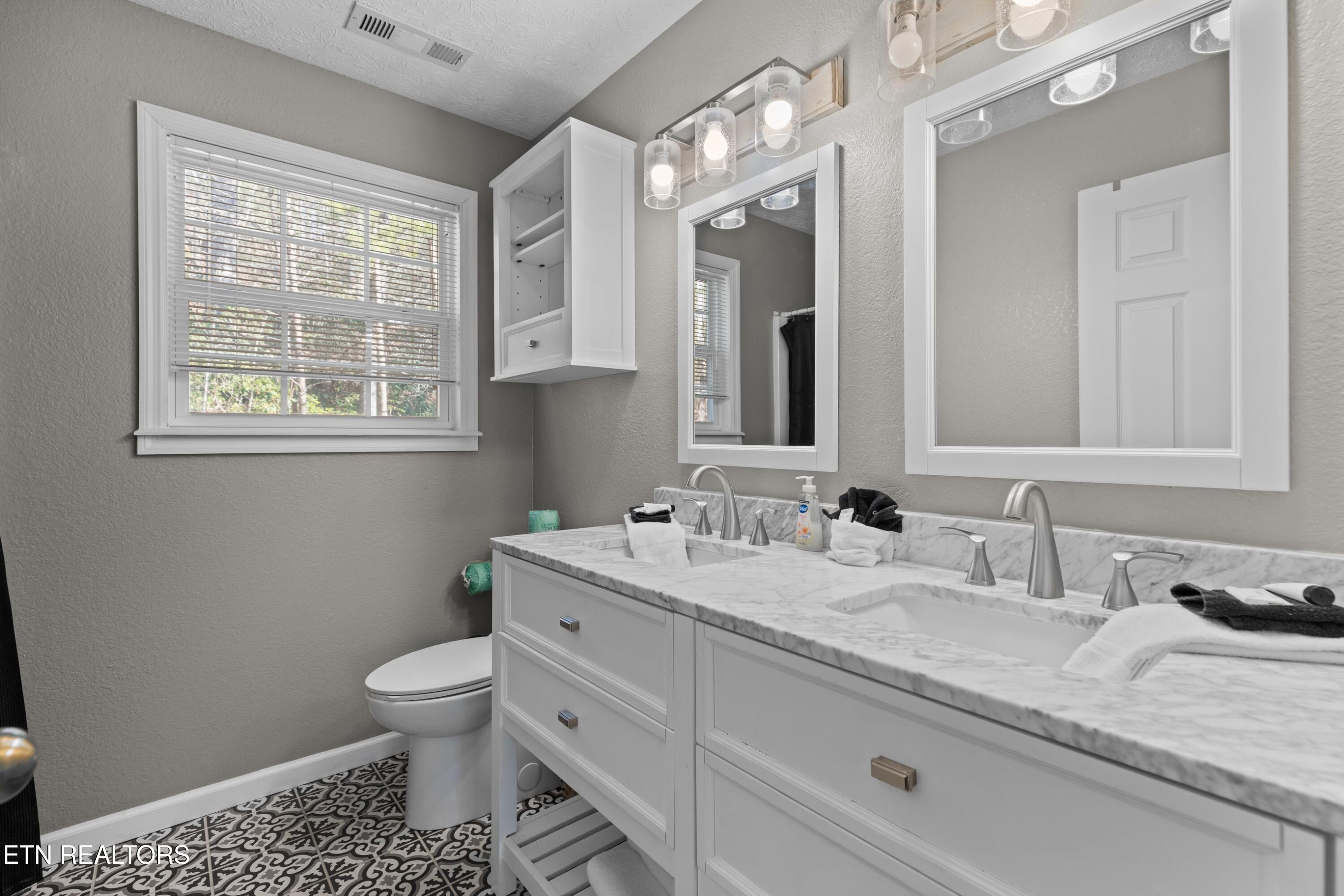 2129 Duck Pond Lane Sevierville TN 37876