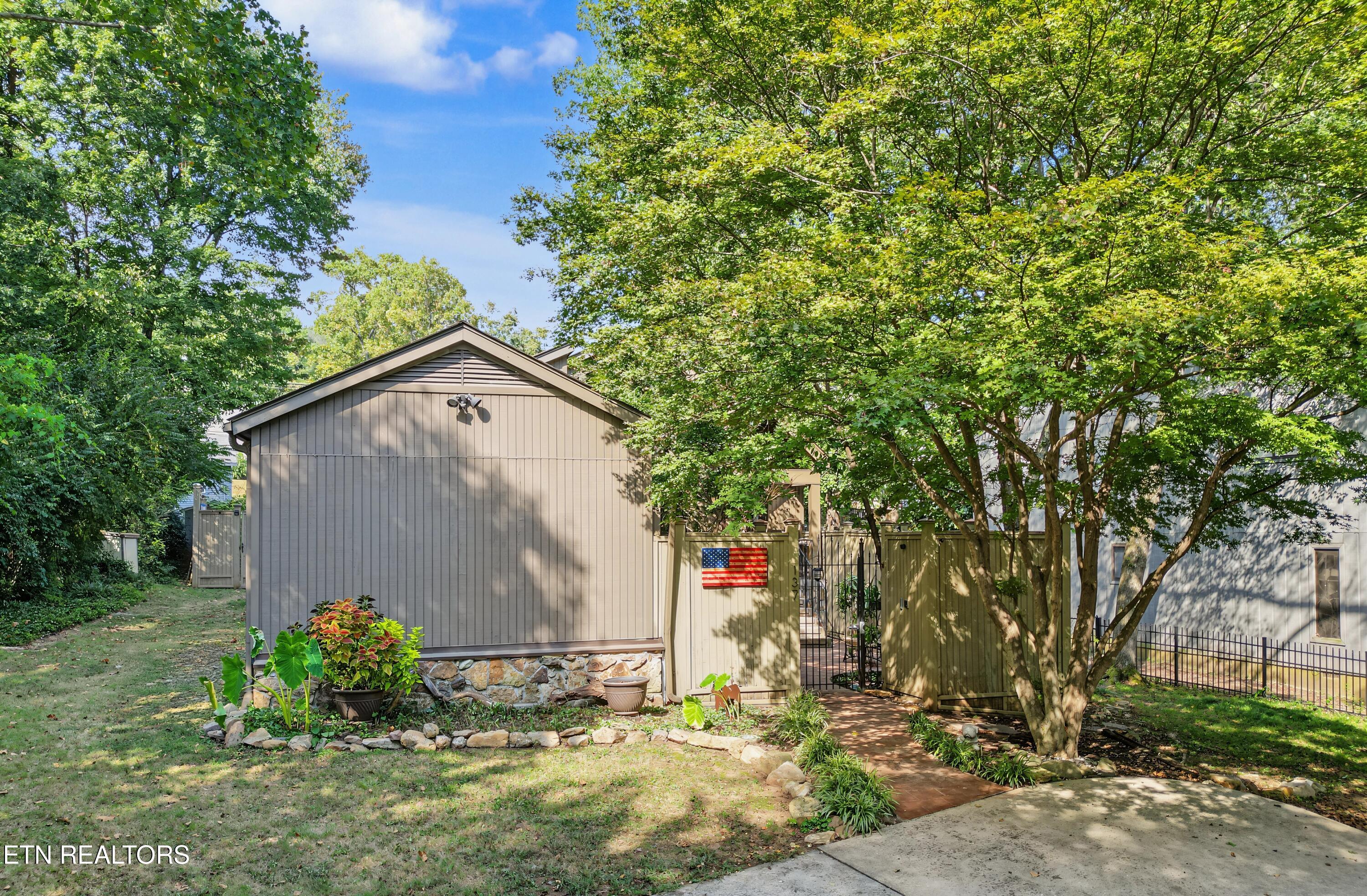 137 Chamberlain Boulevard Knoxville TN 37920