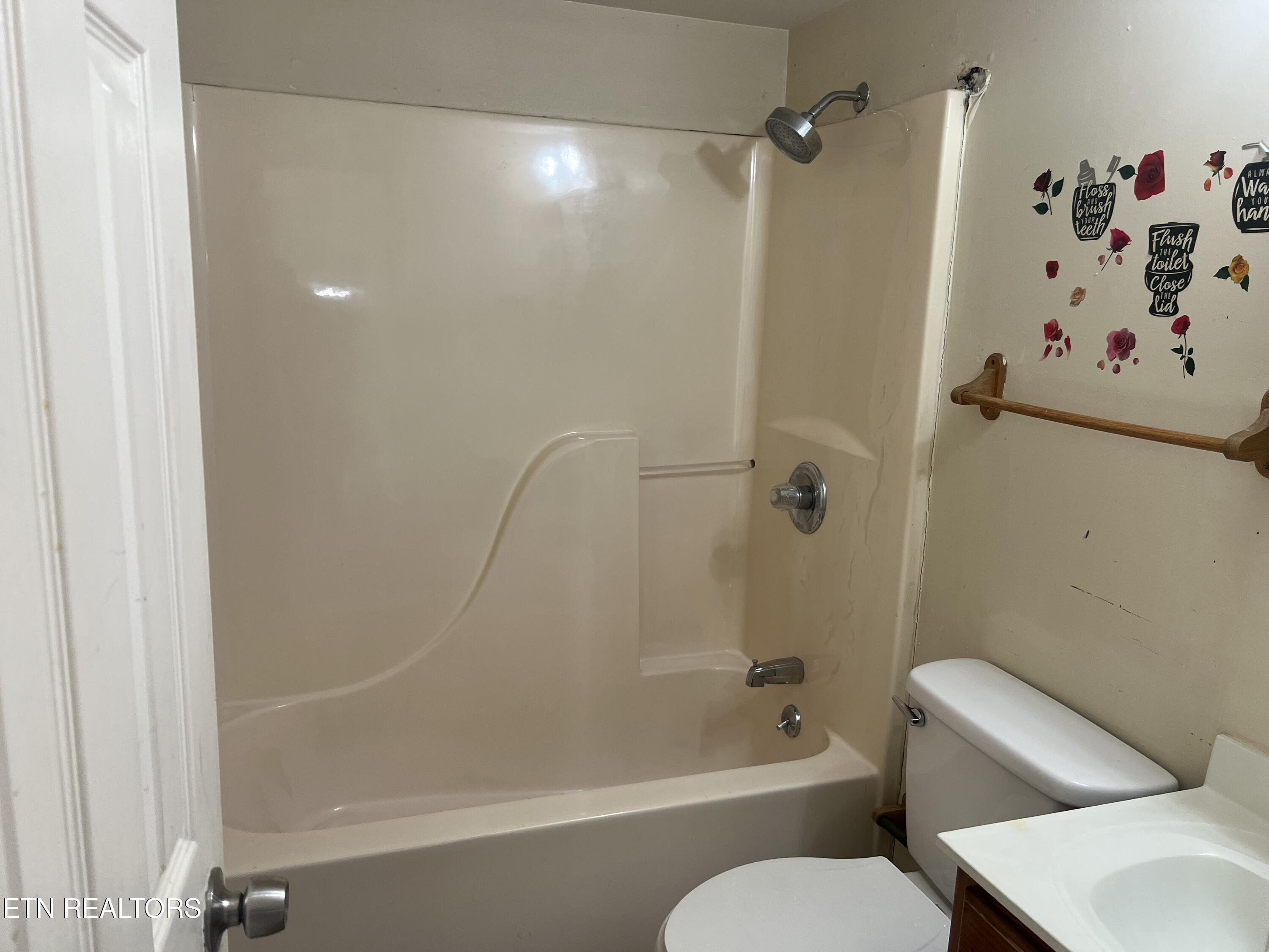 113 S Walker Lane Oak Ridge TN 37830