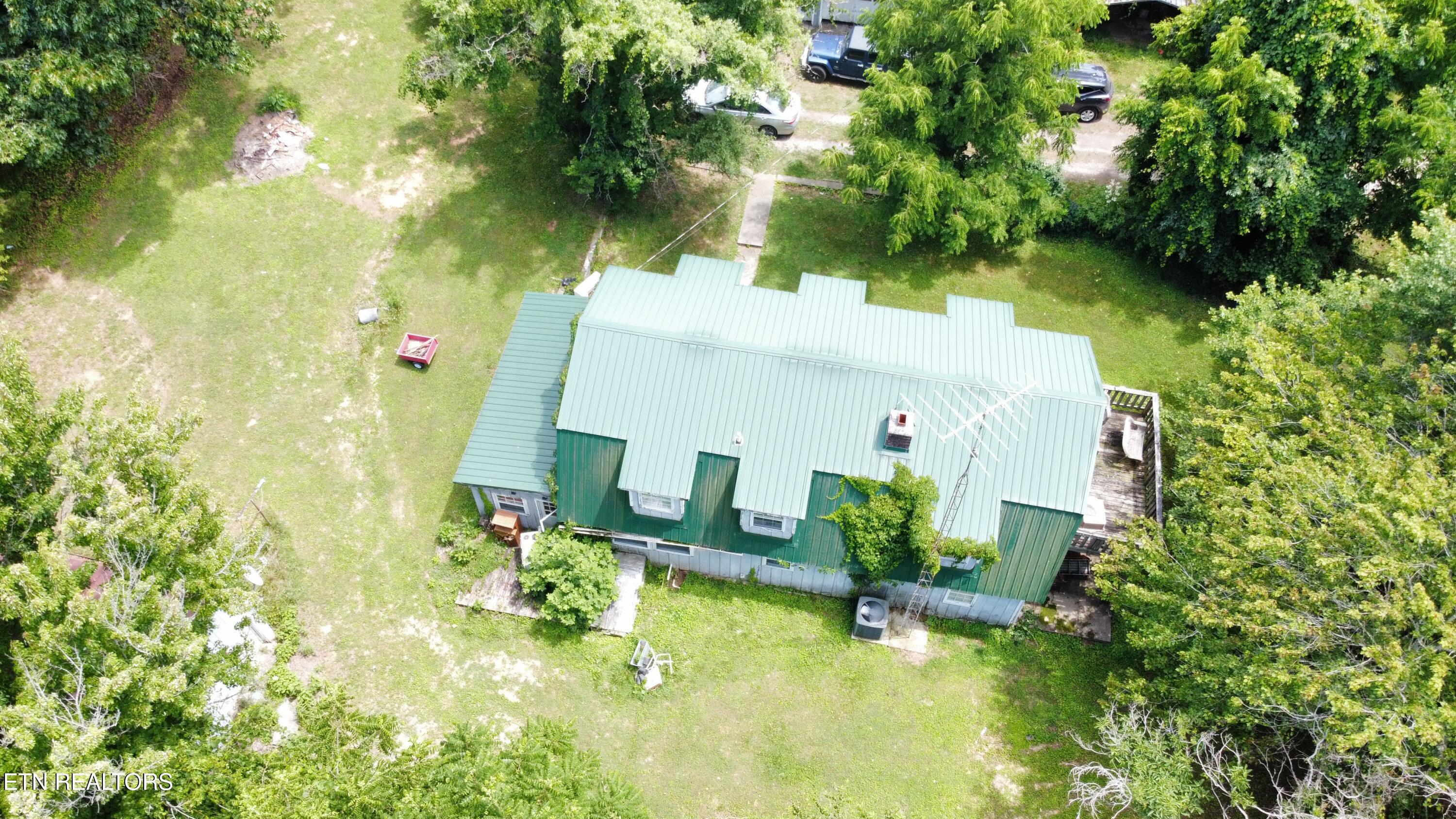 339 Dividing Ridge Road Speedwell TN 37870