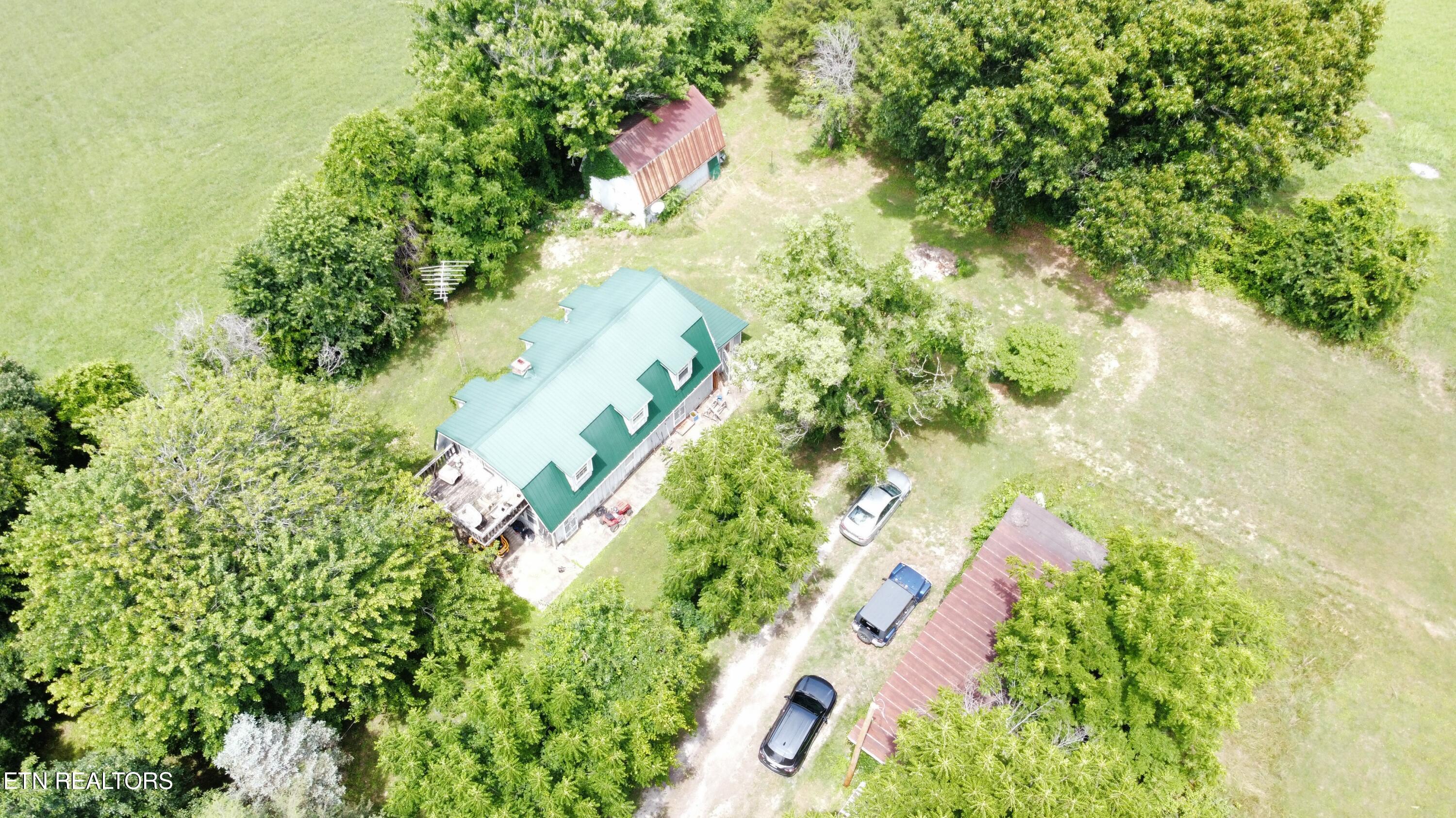339 Dividing Ridge Road Speedwell TN 37870