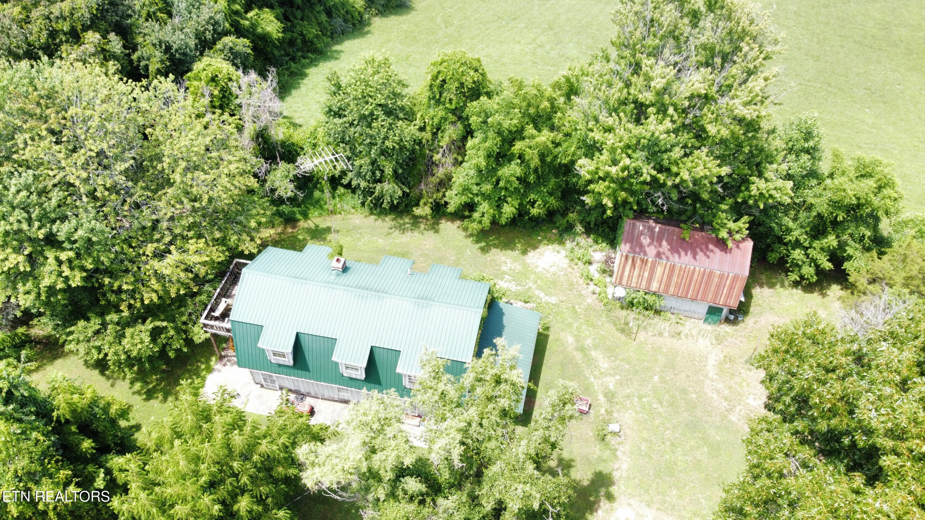 339 Dividing Ridge Road Speedwell TN 37870